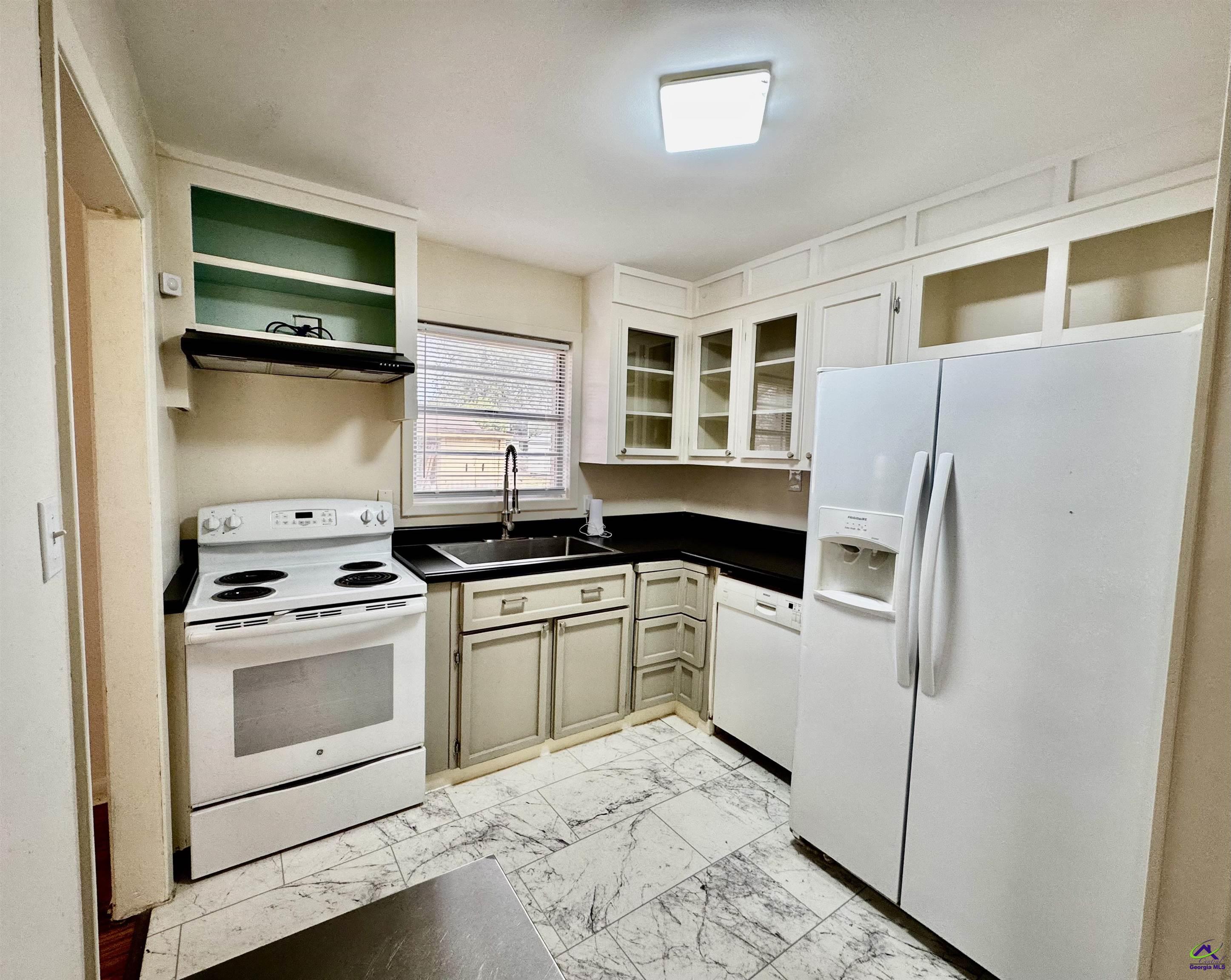 306 Woodlawn Avenue