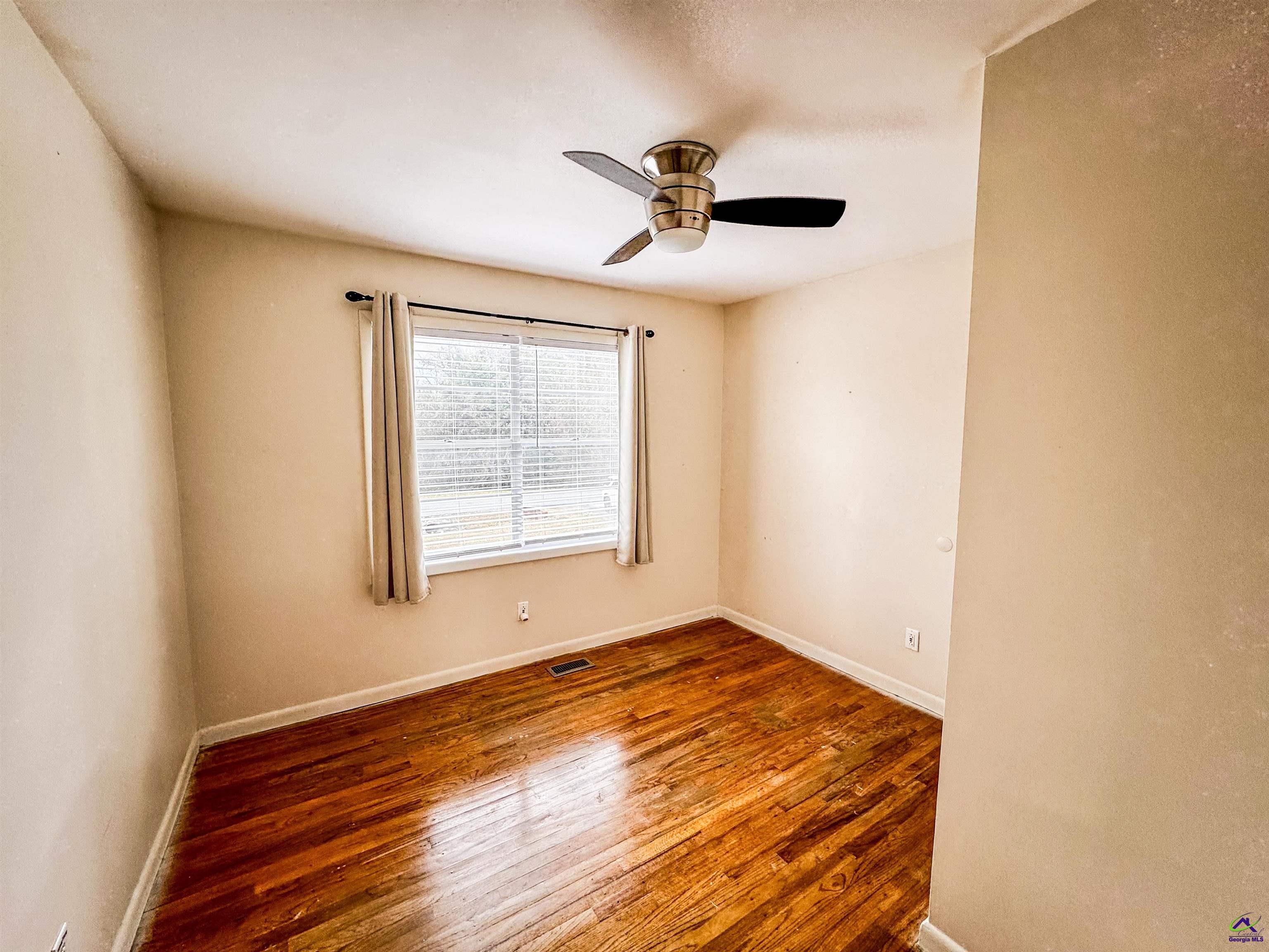 306 Woodlawn Avenue