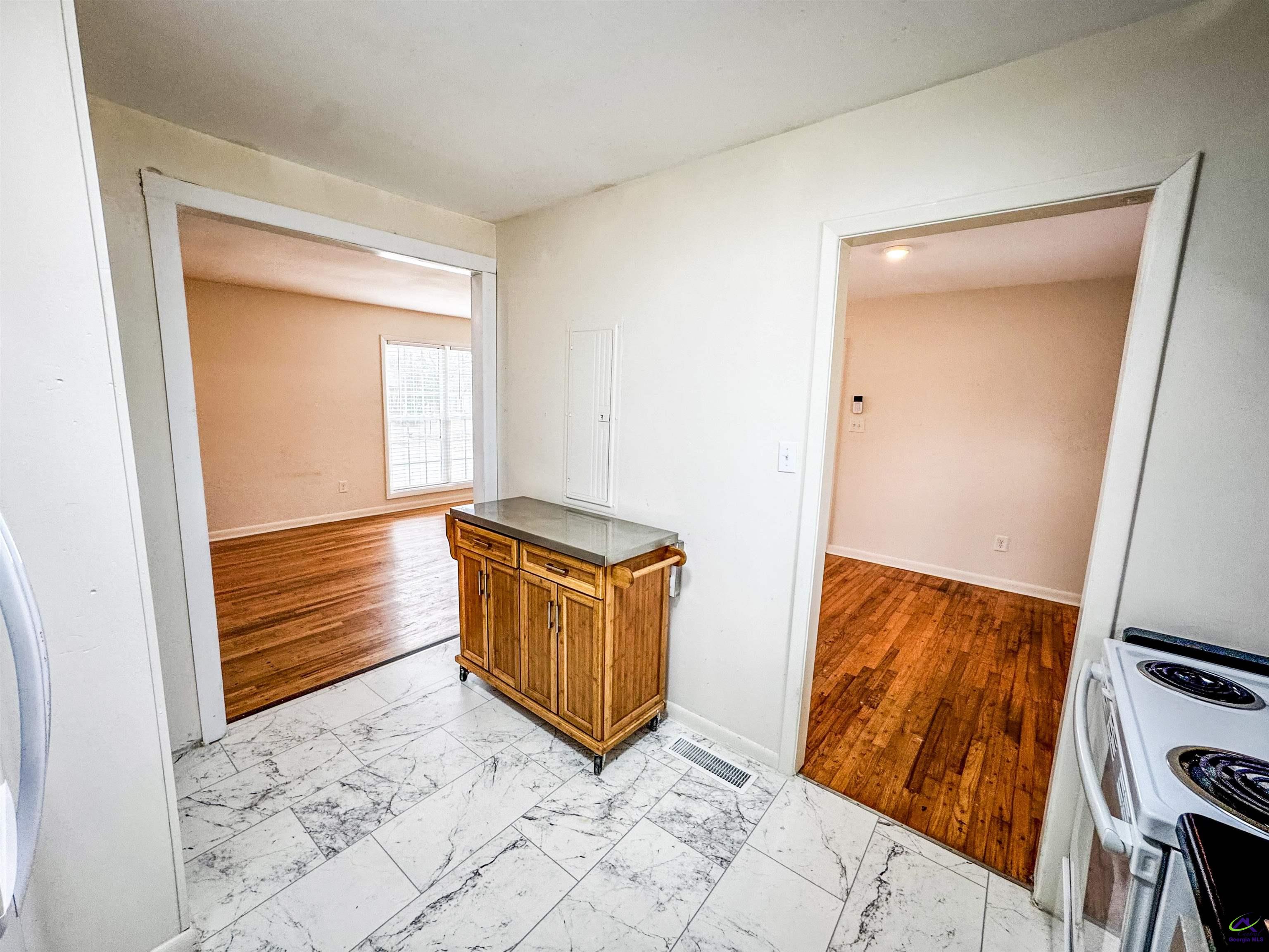 306 Woodlawn Avenue