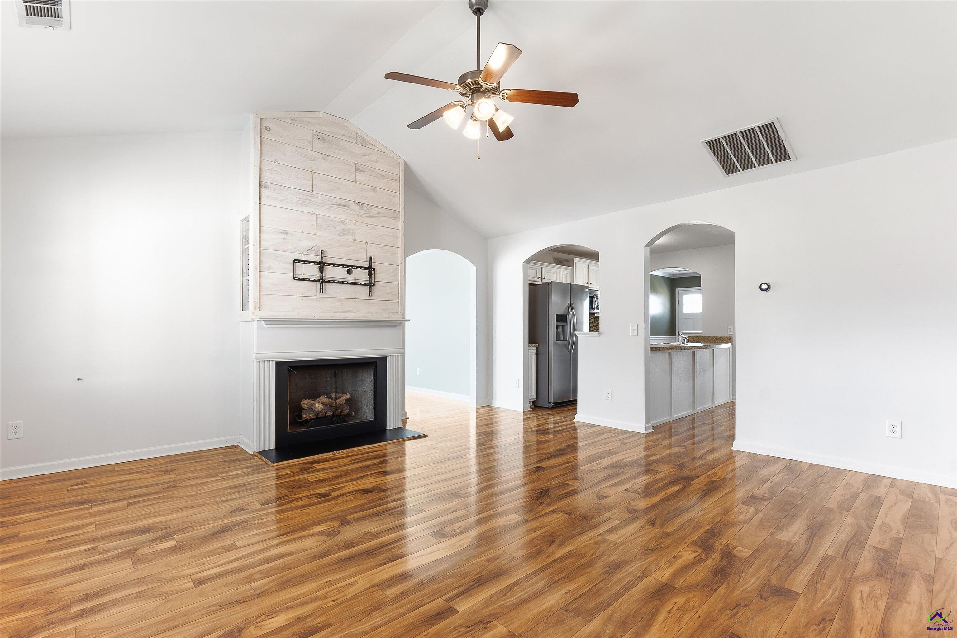 205 Charles Gray Blvd
