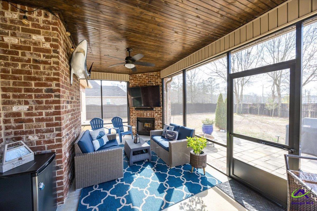 105 Harley Drive