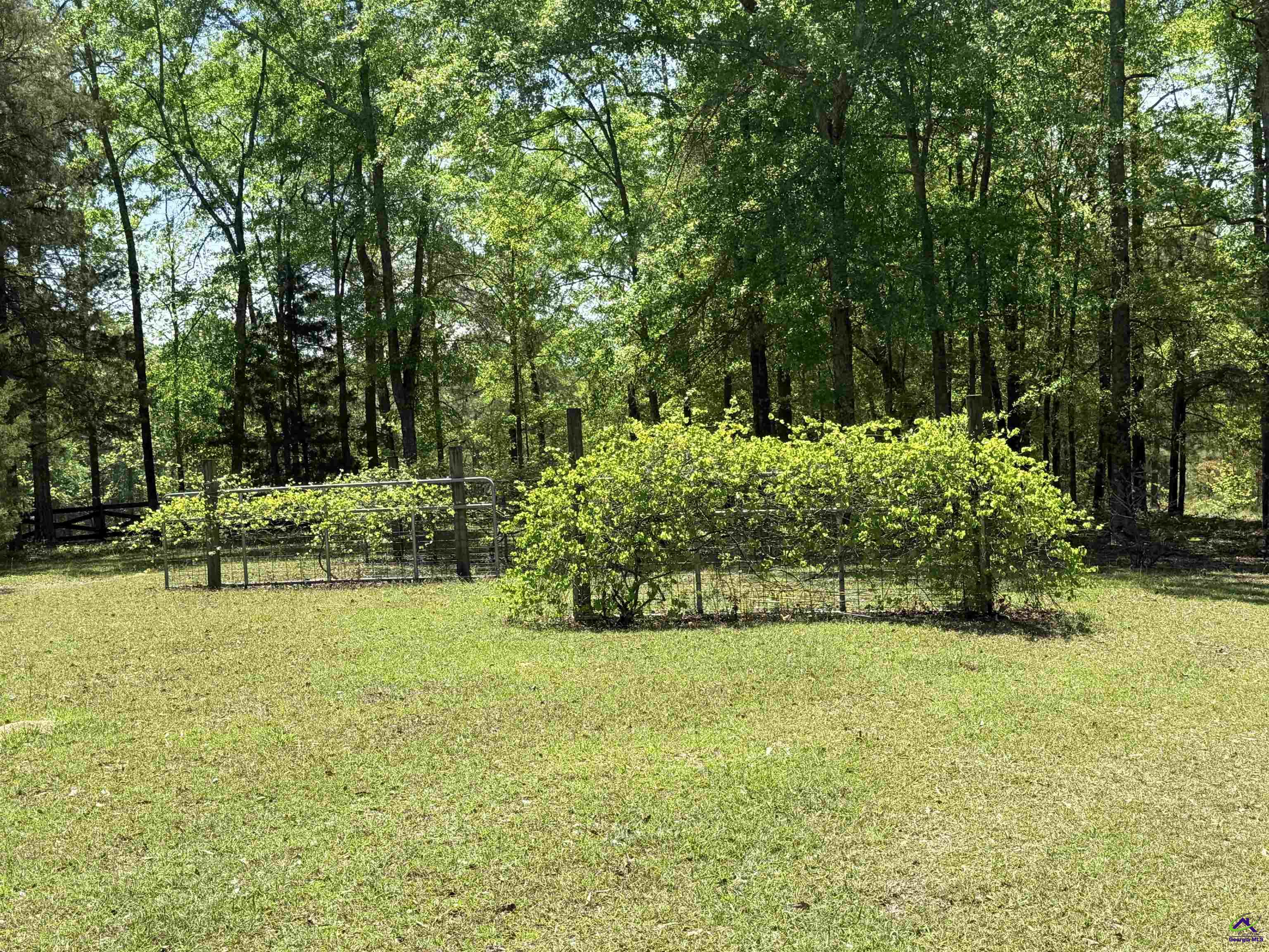 611 Moncrief Rd
