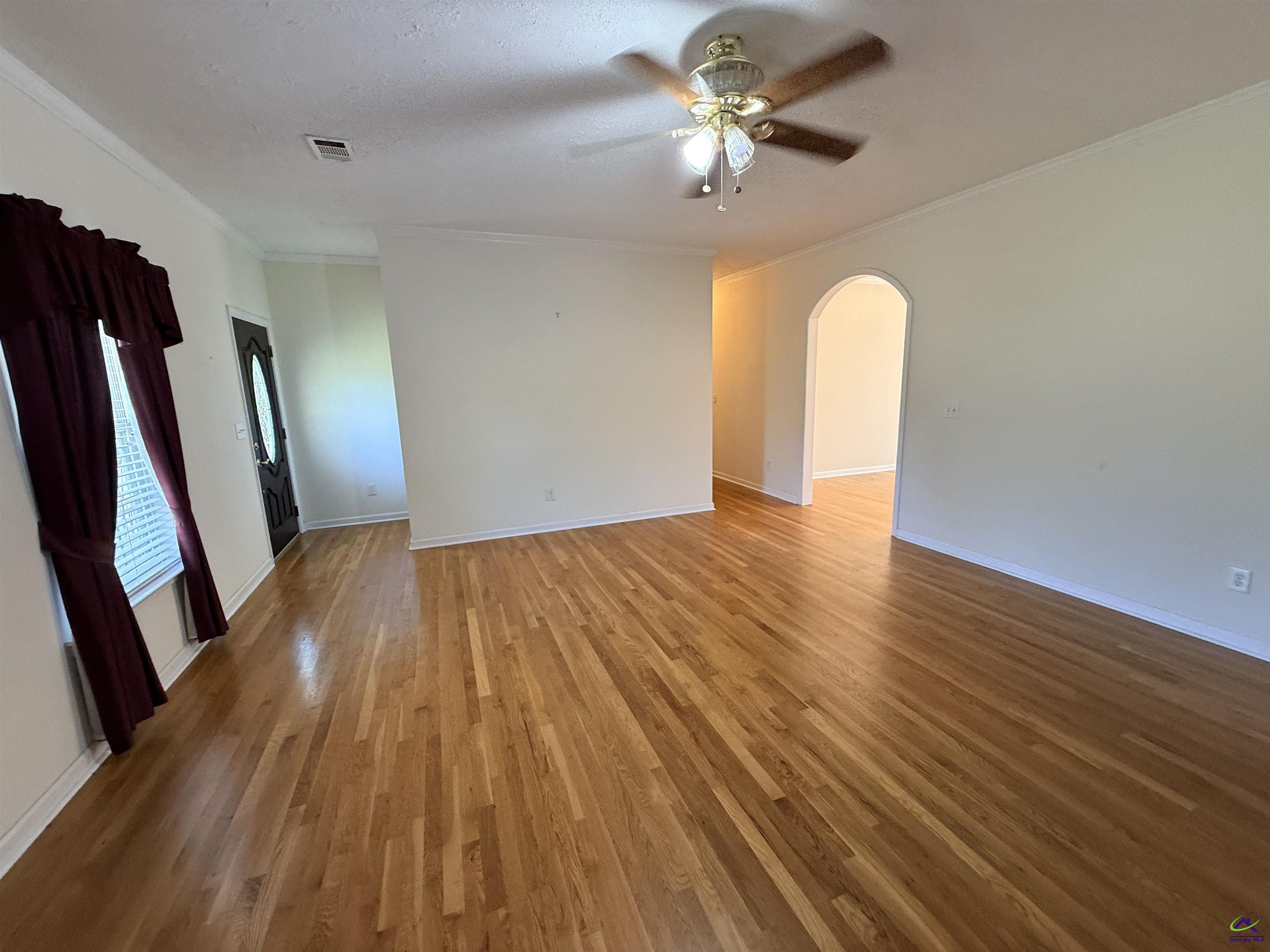 611 Moncrief Rd