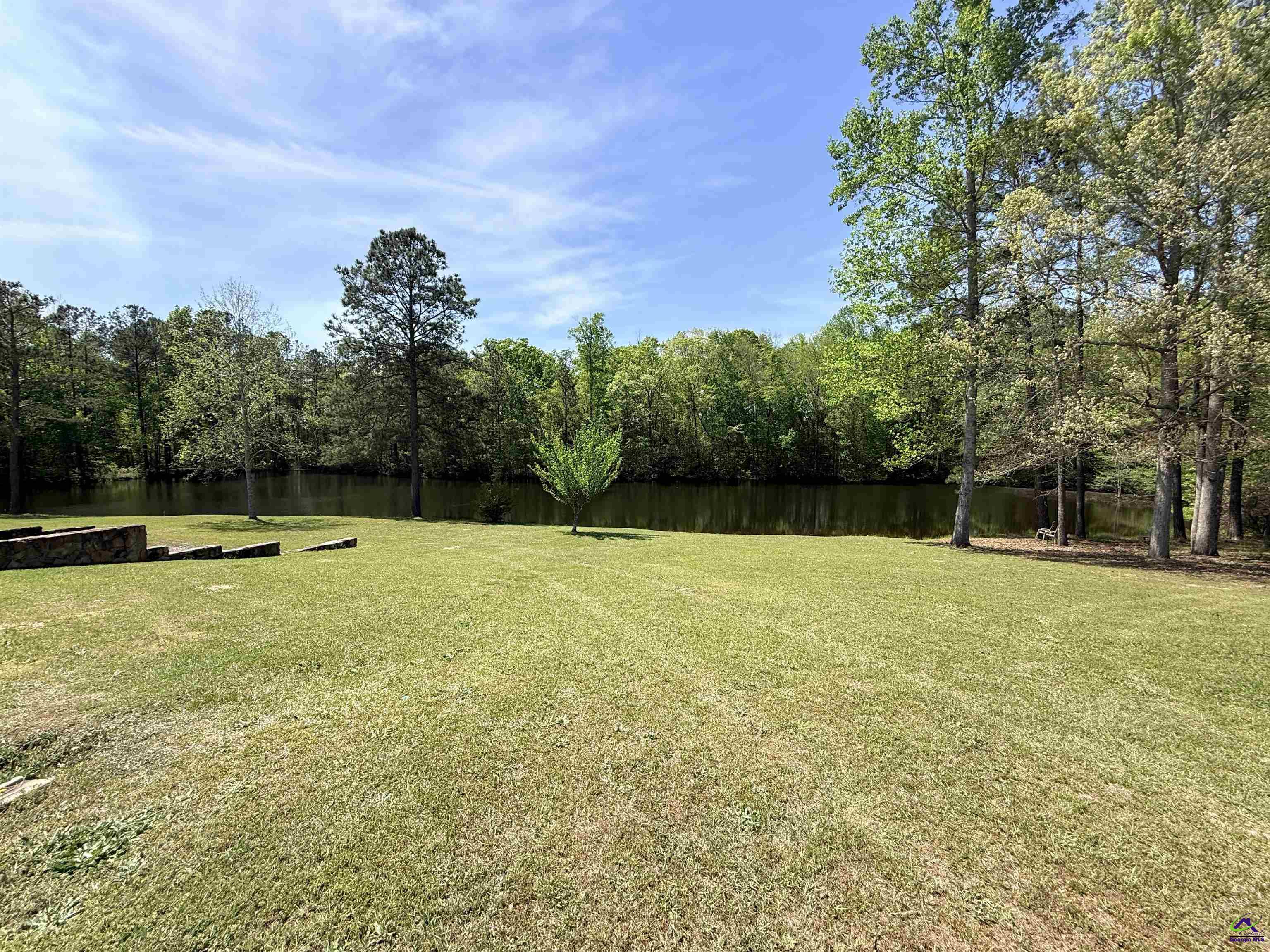 611 Moncrief Rd
