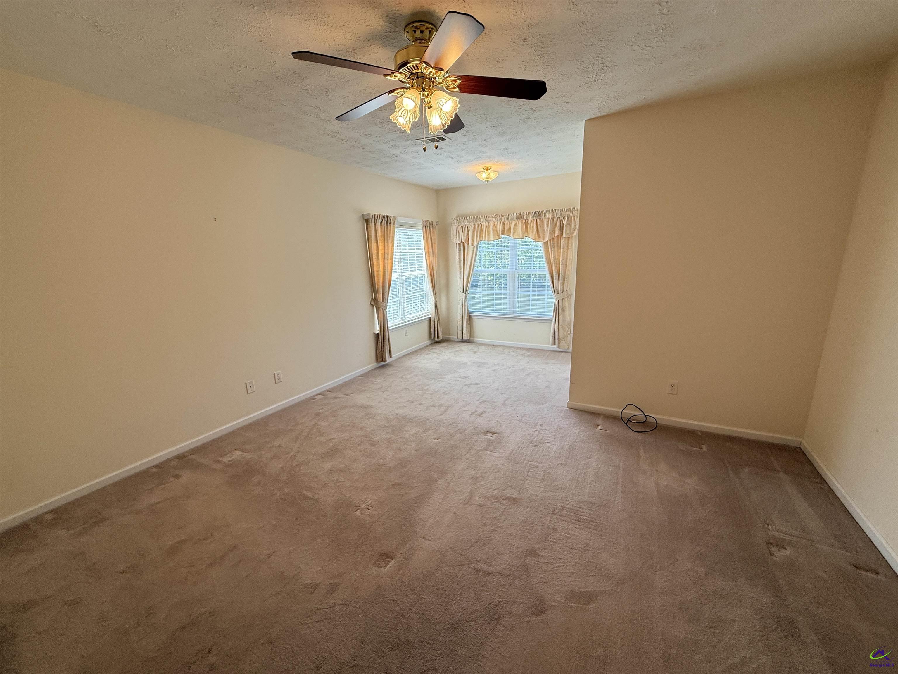 611 Moncrief Rd