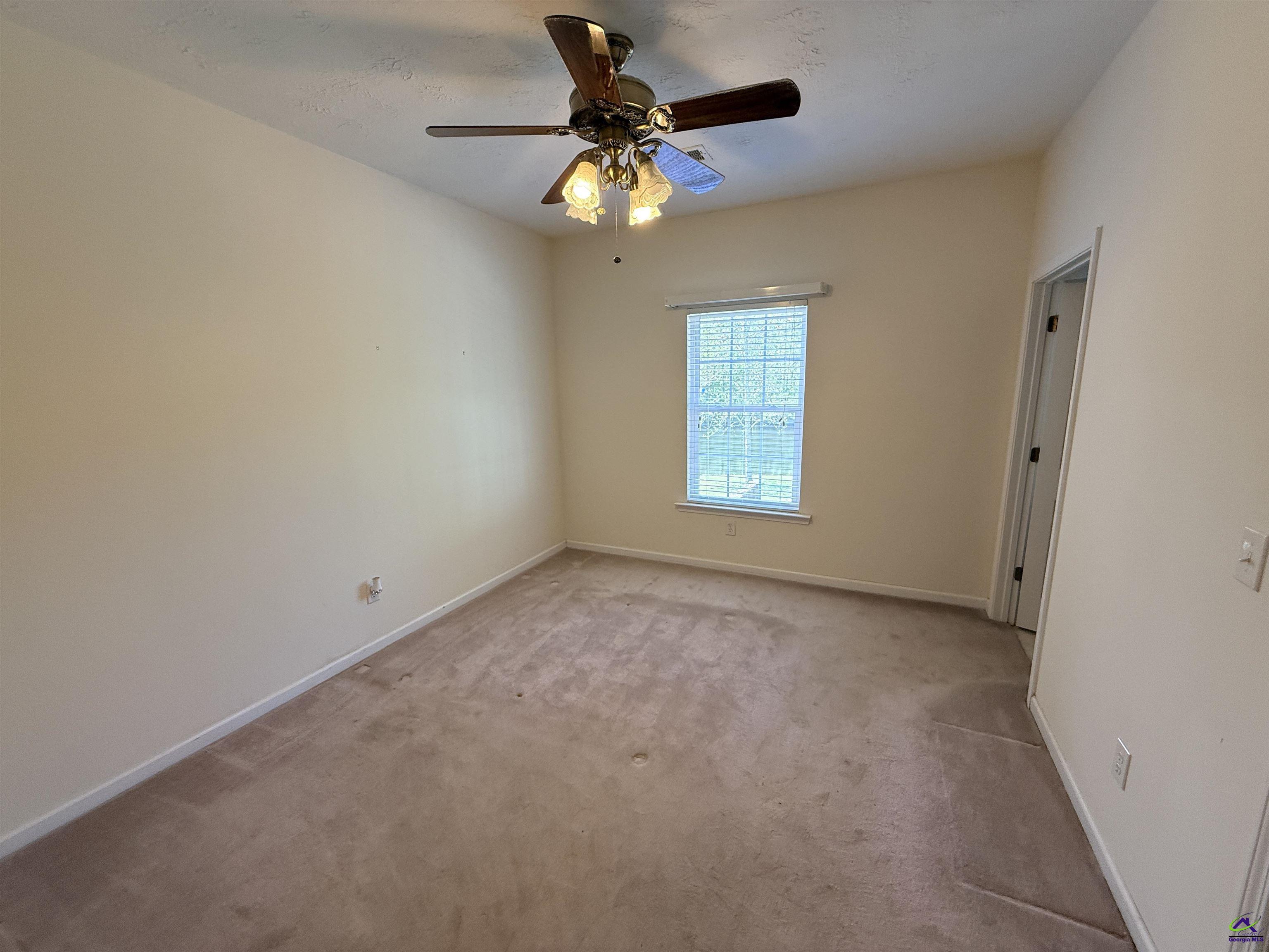 611 Moncrief Rd