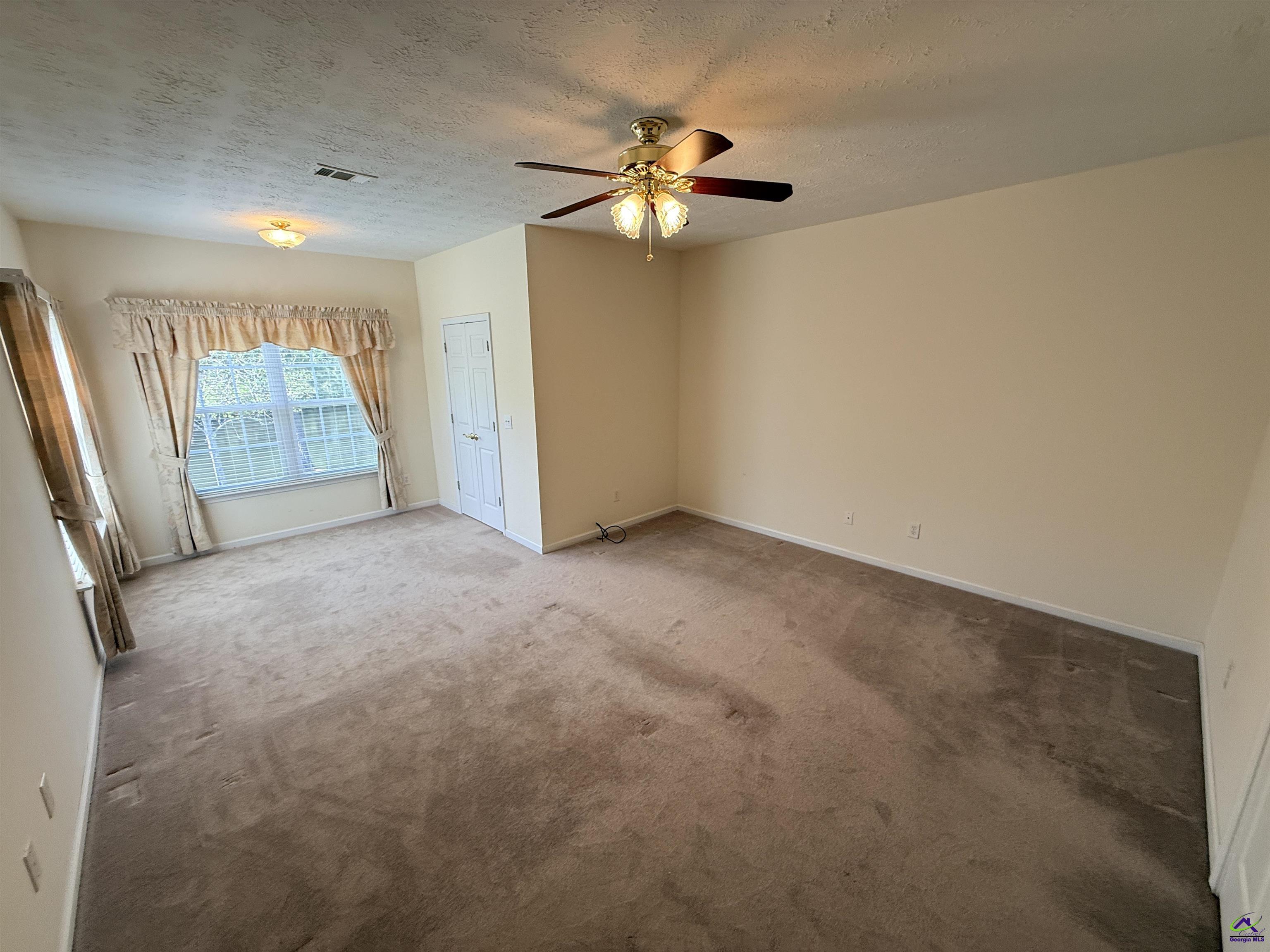 611 Moncrief Rd