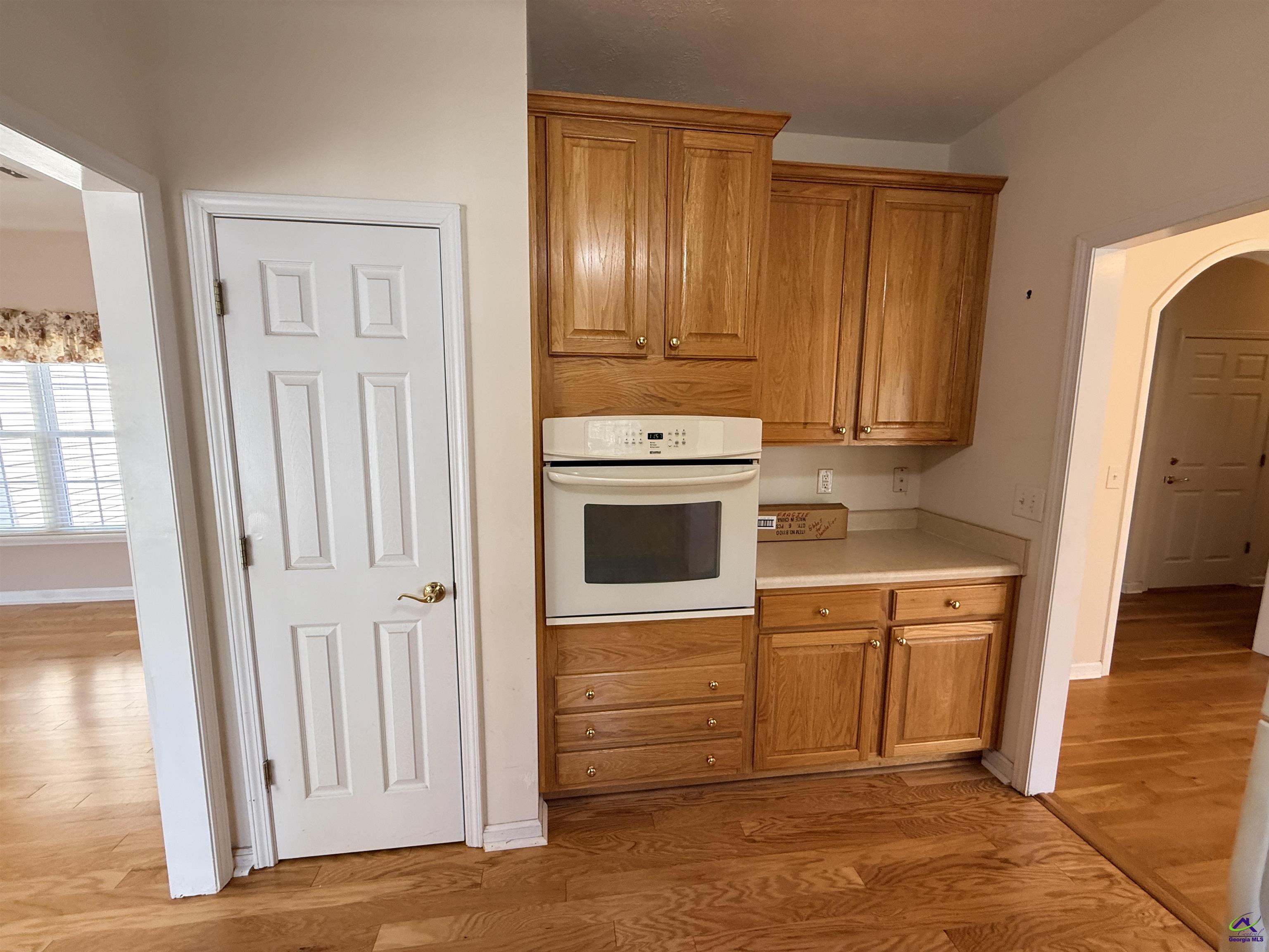 611 Moncrief Rd