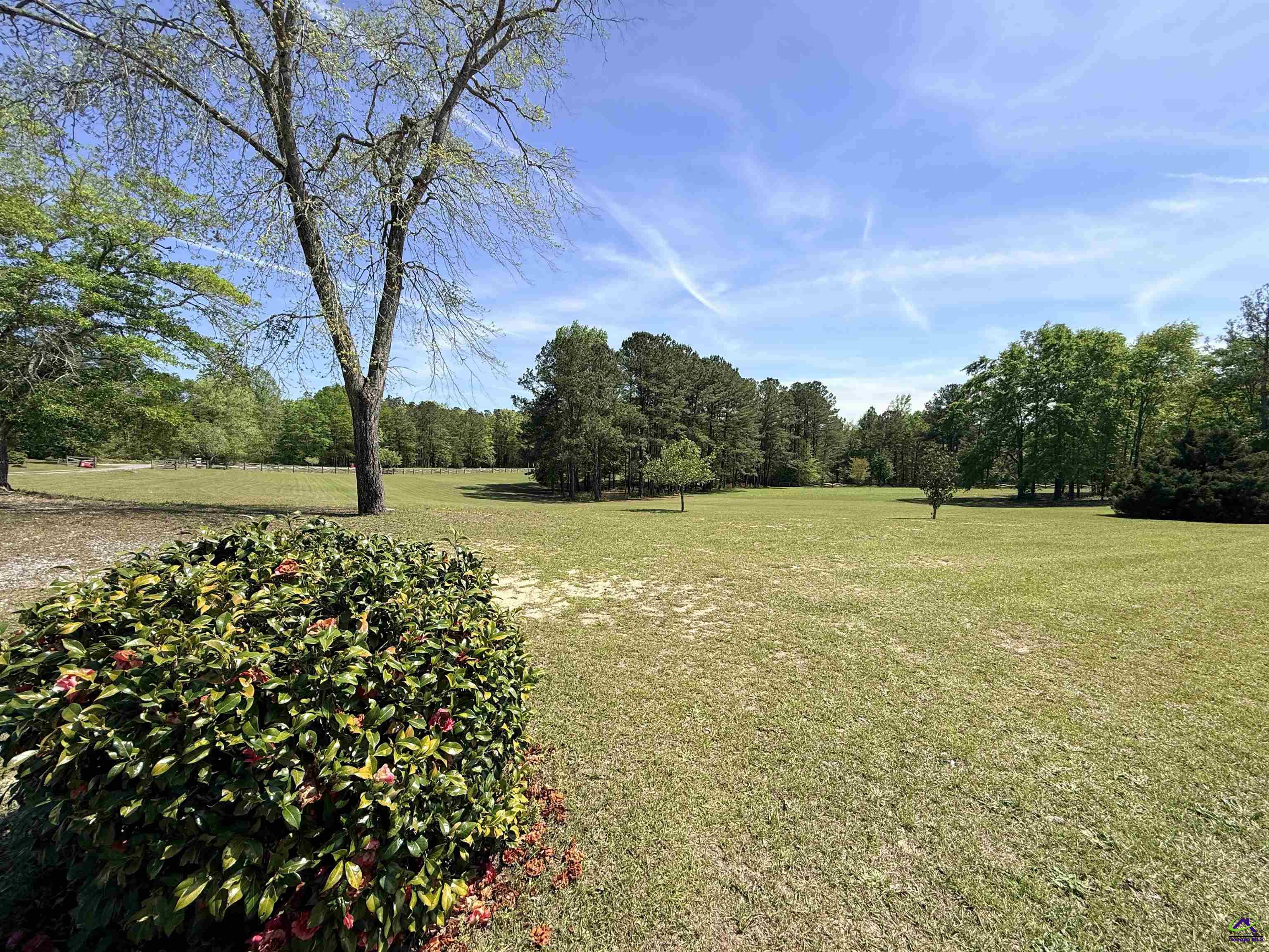 611 Moncrief Rd