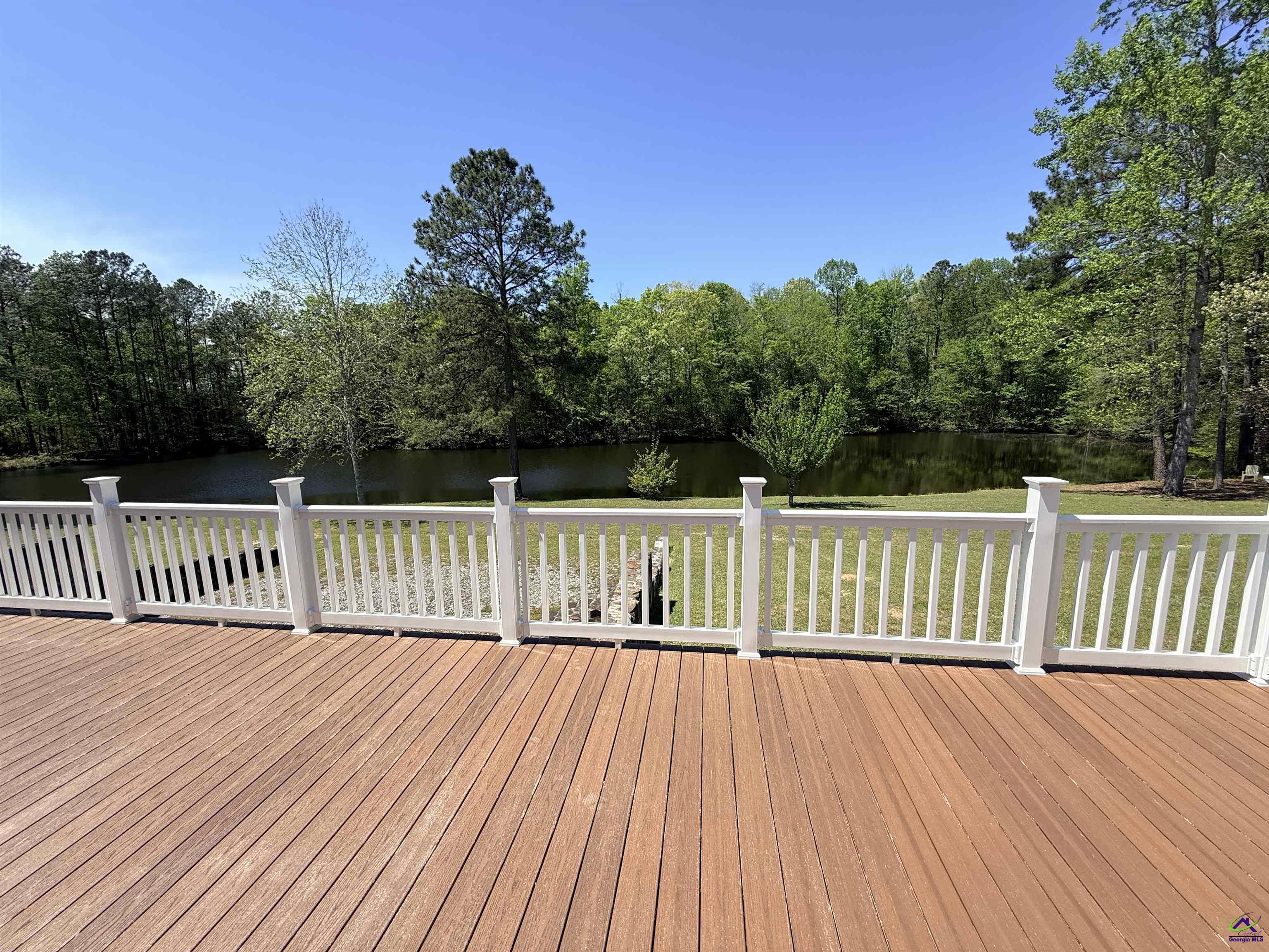 611 Moncrief Rd