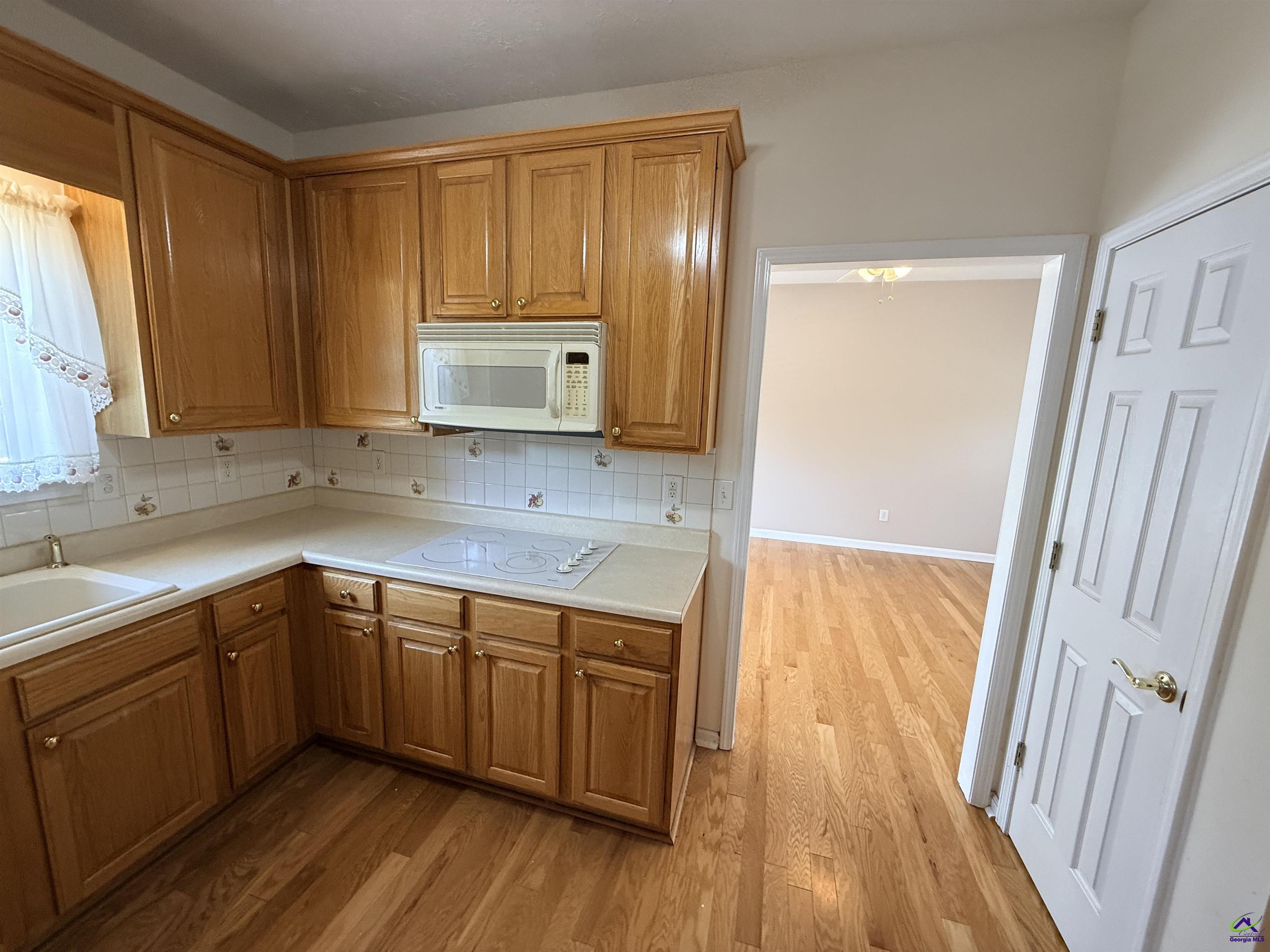 611 Moncrief Rd