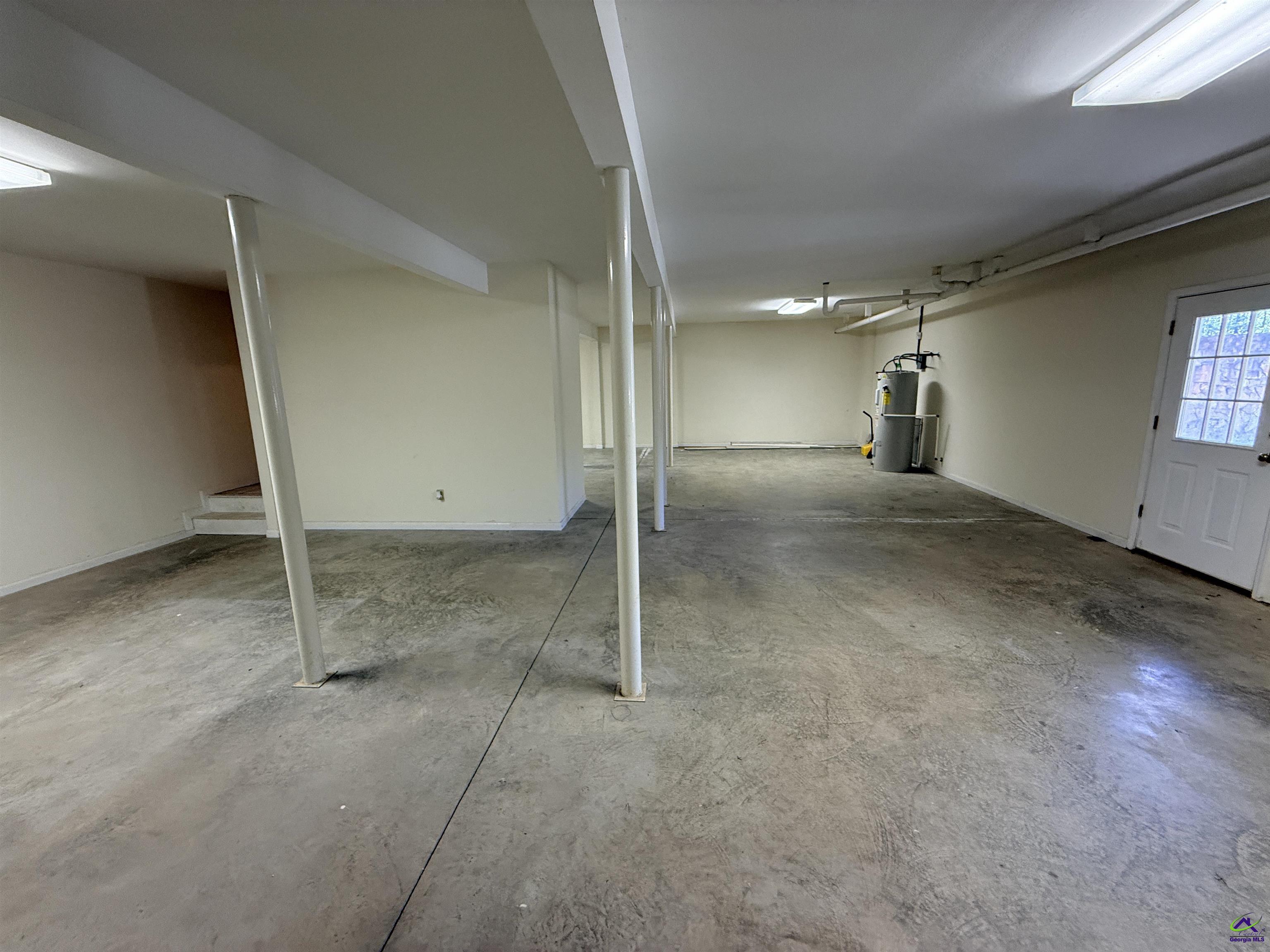 611 Moncrief Rd