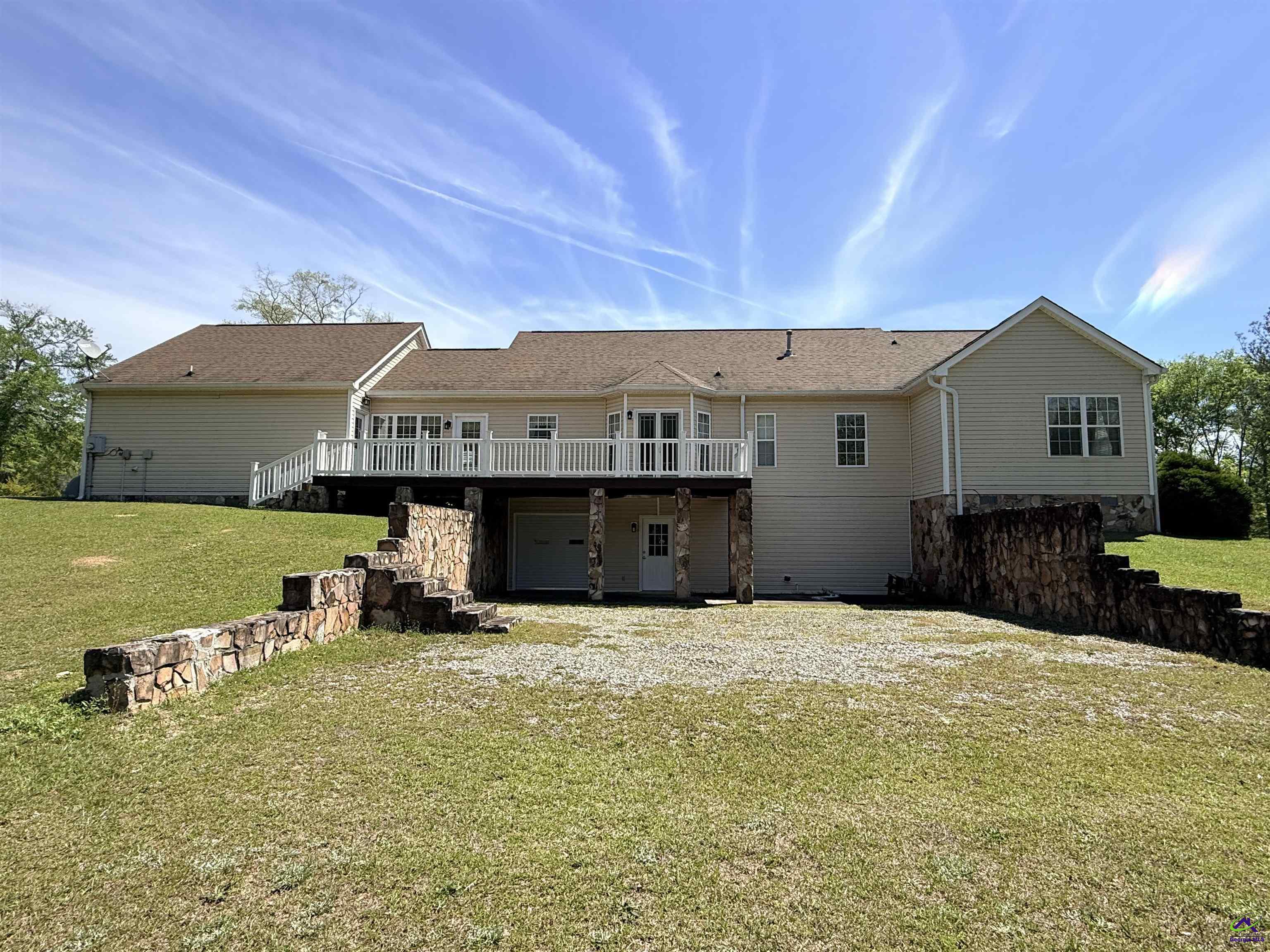 611 Moncrief Rd