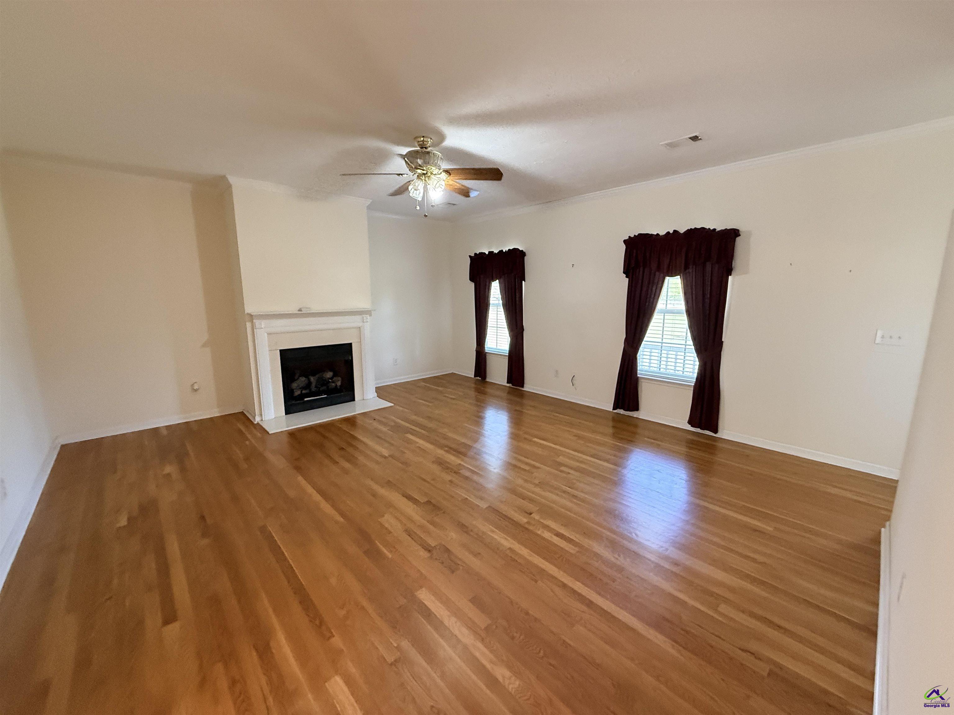 611 Moncrief Rd