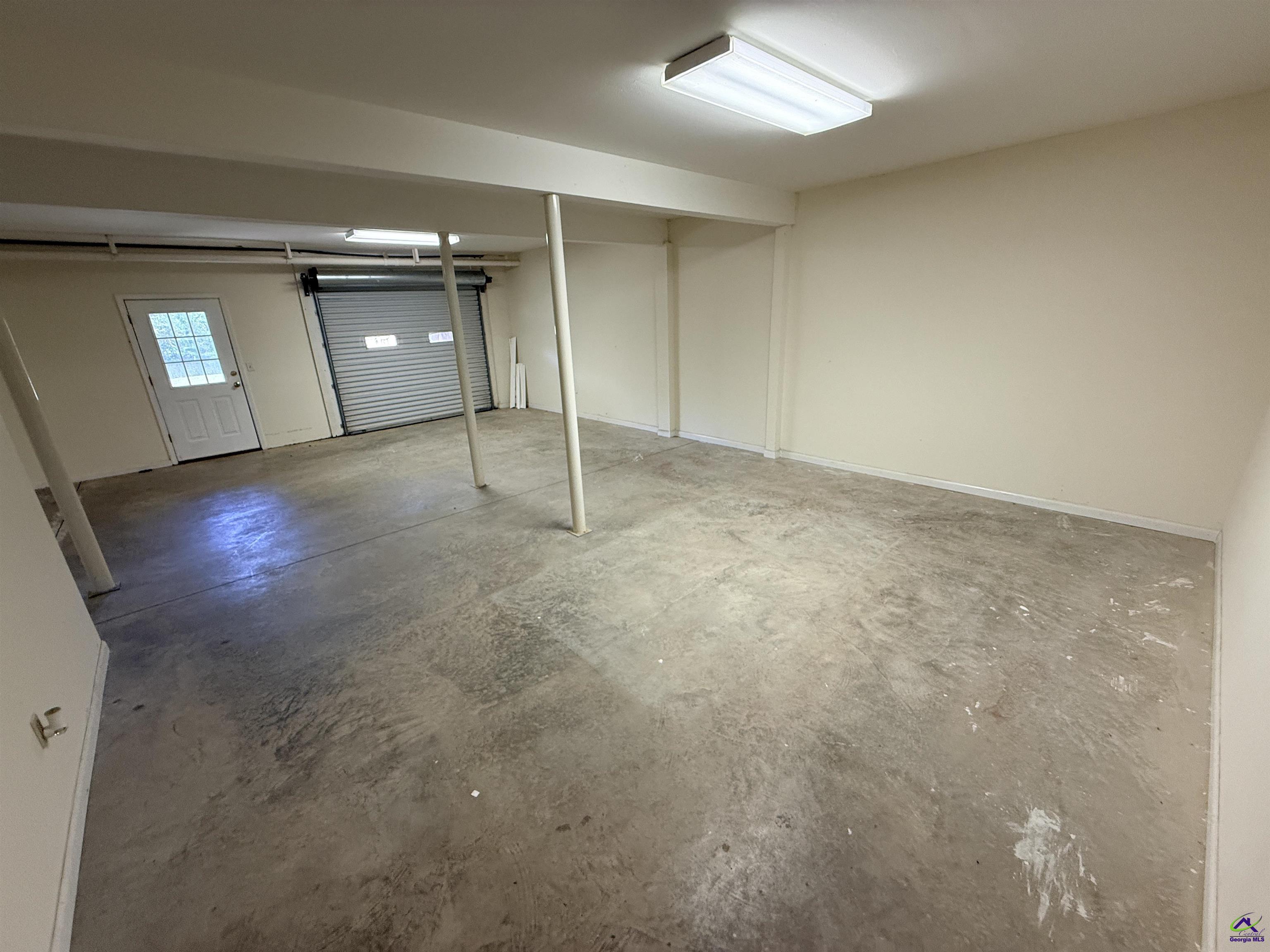 611 Moncrief Rd