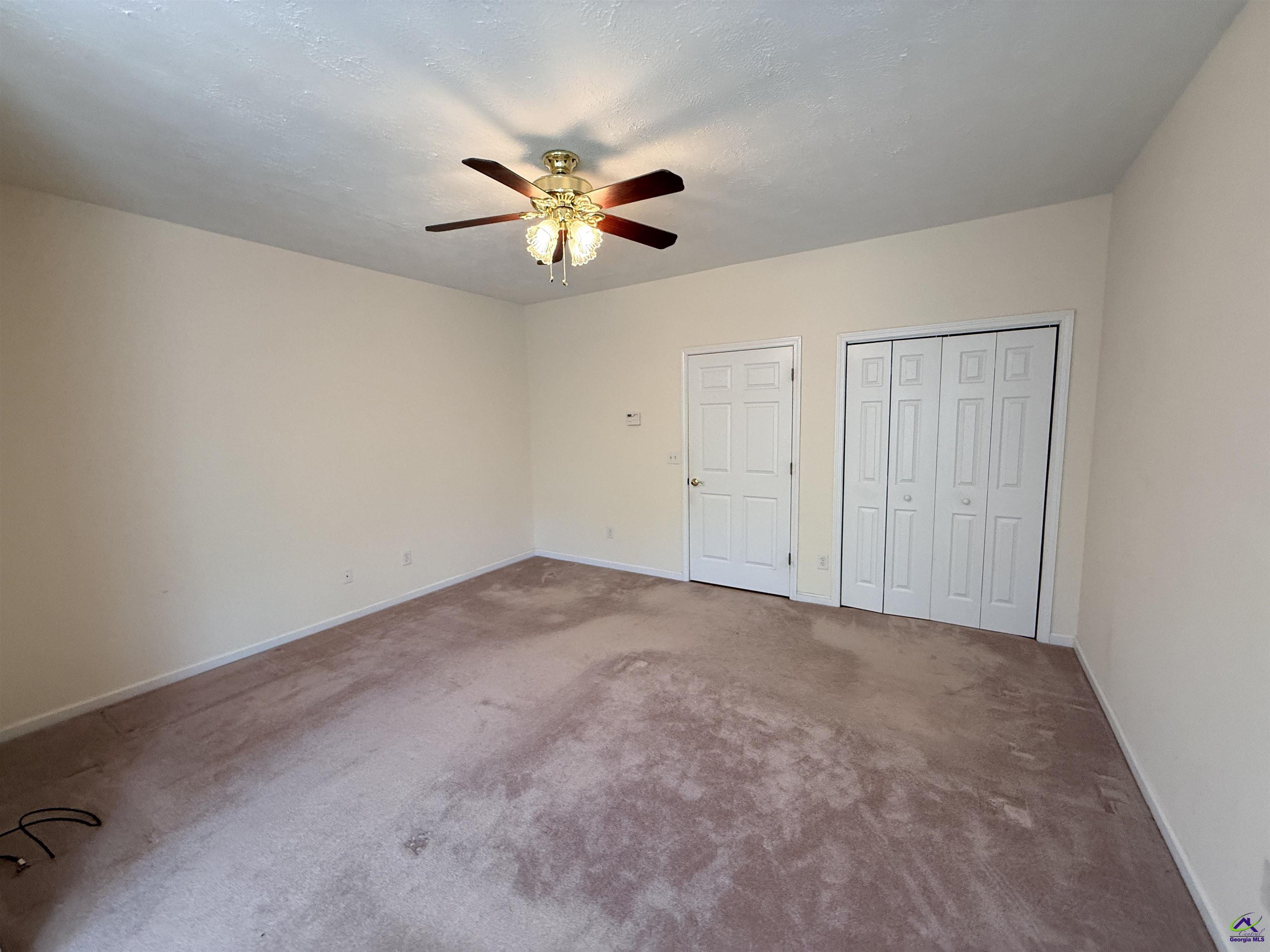 611 Moncrief Rd