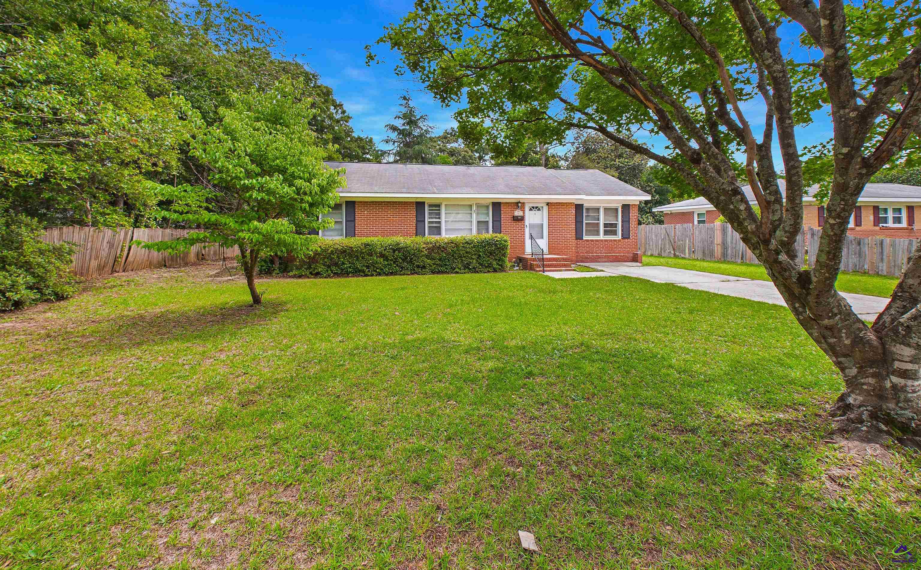 103 Woodlawn Avenue