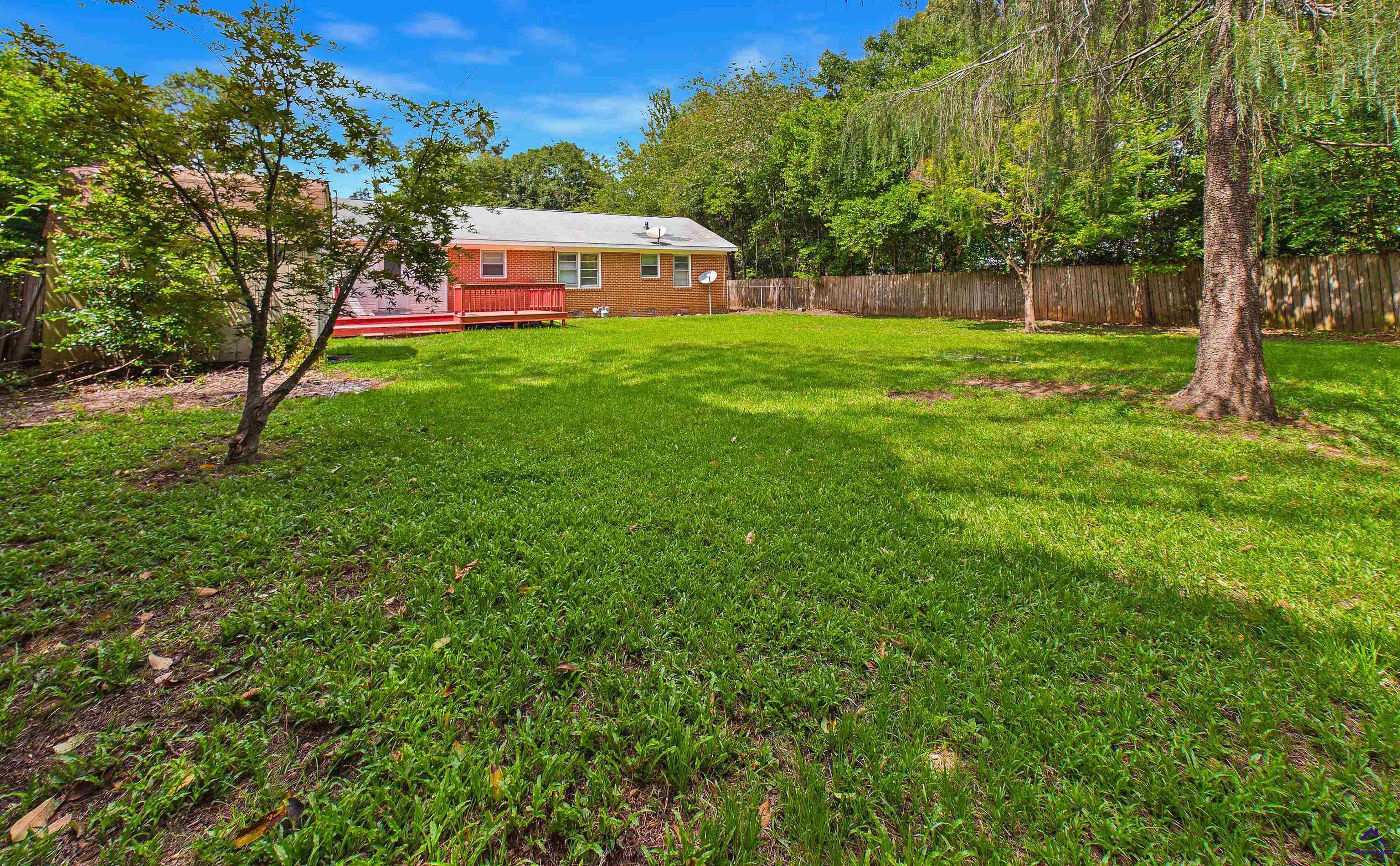 103 Woodlawn Avenue
