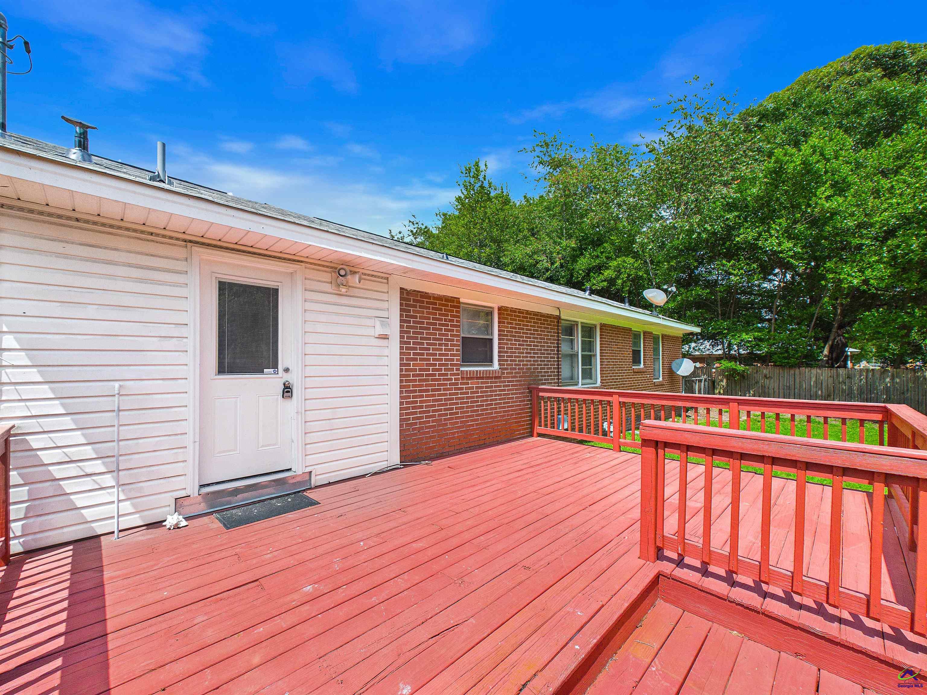 103 Woodlawn Avenue