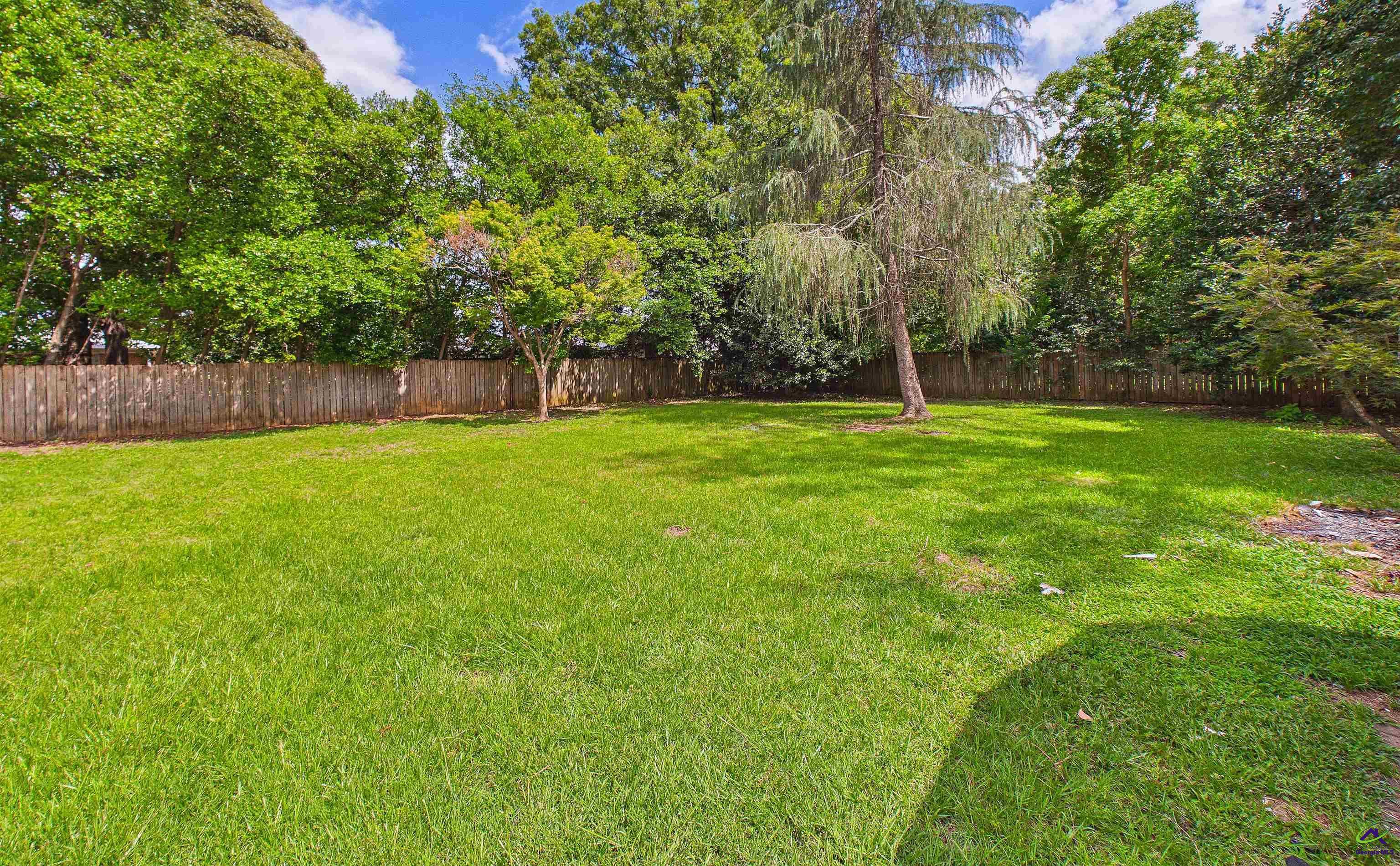 103 Woodlawn Avenue