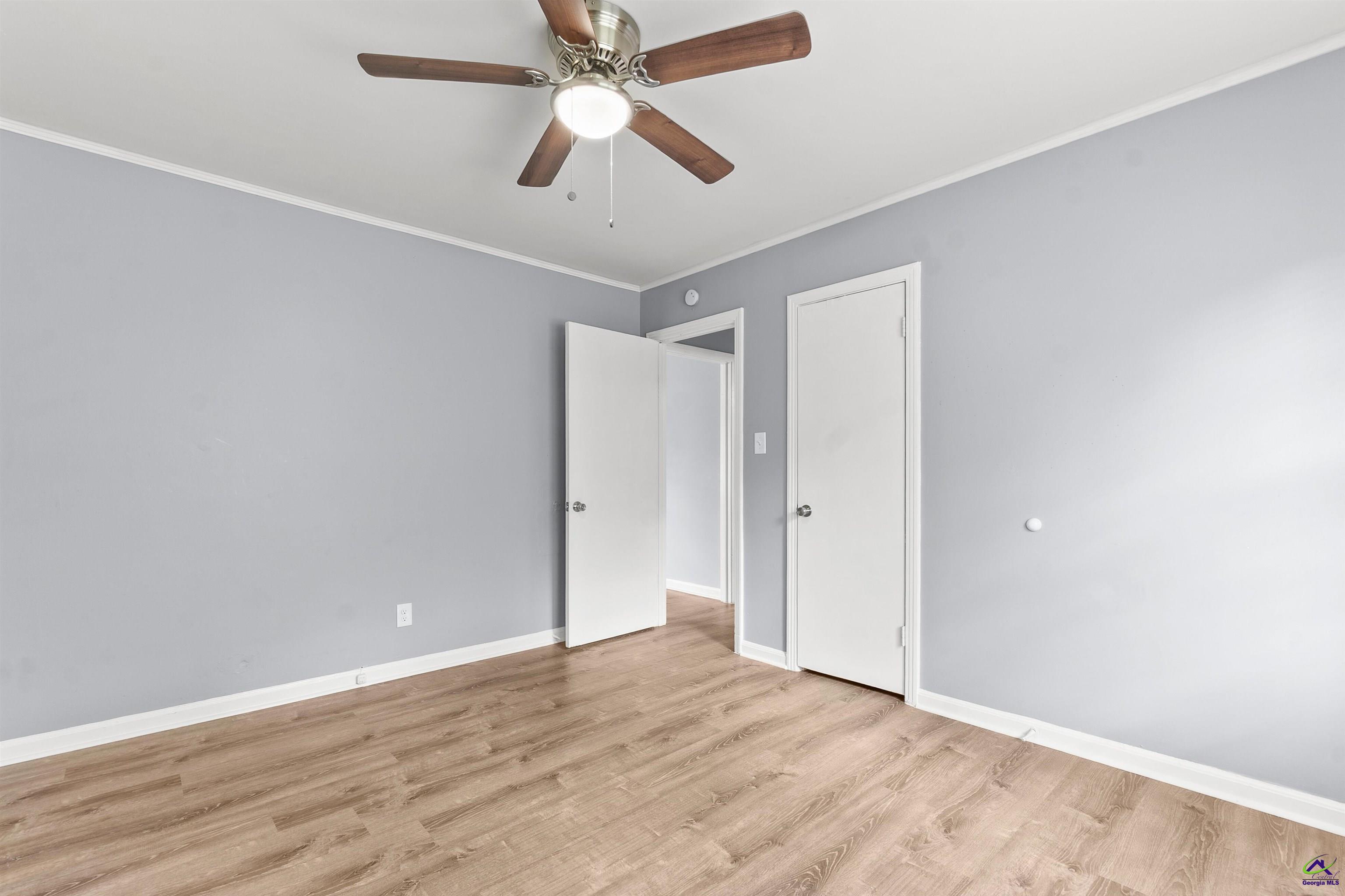 103 Woodlawn Avenue