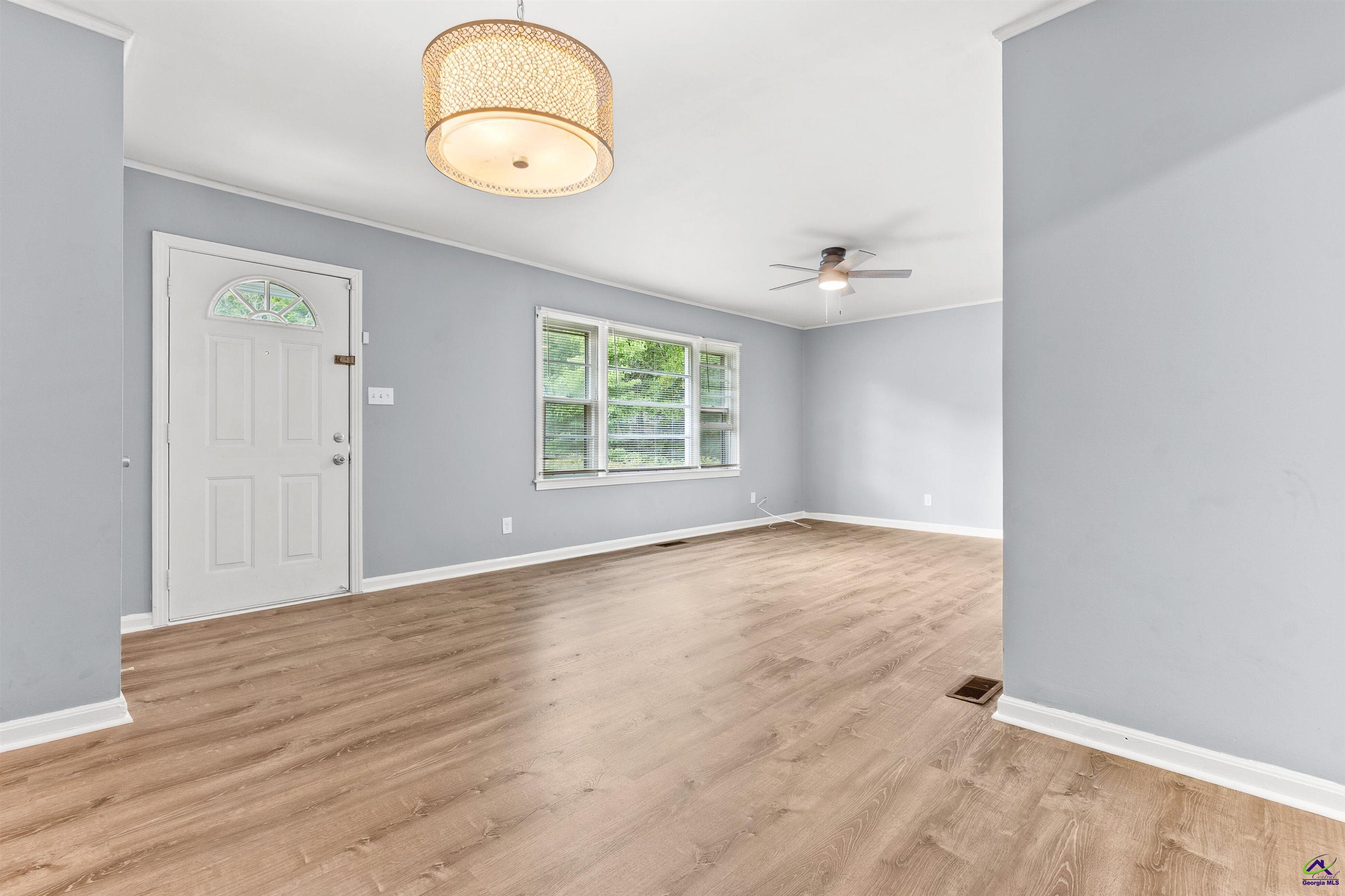 103 Woodlawn Avenue