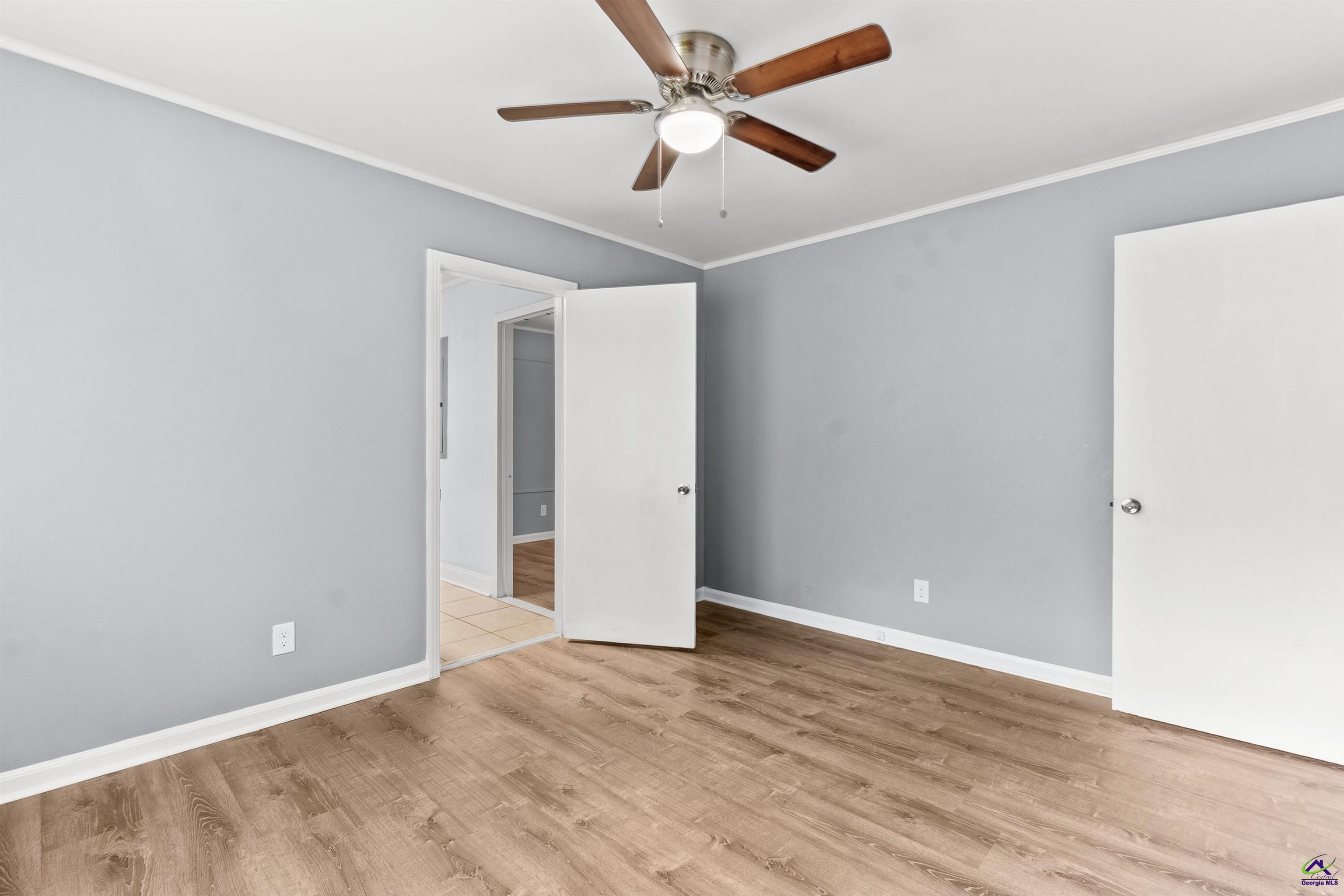 103 Woodlawn Avenue