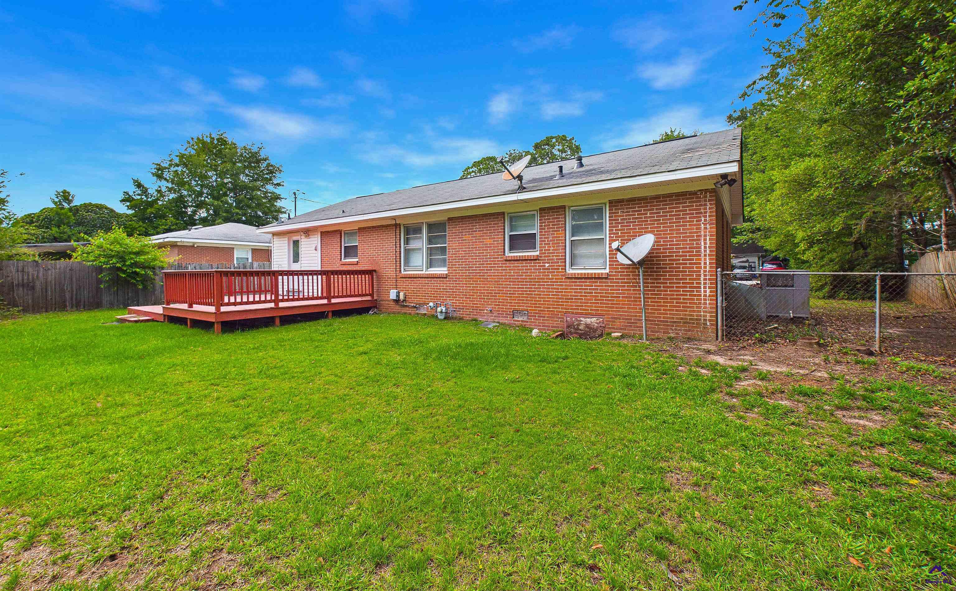 103 Woodlawn Avenue