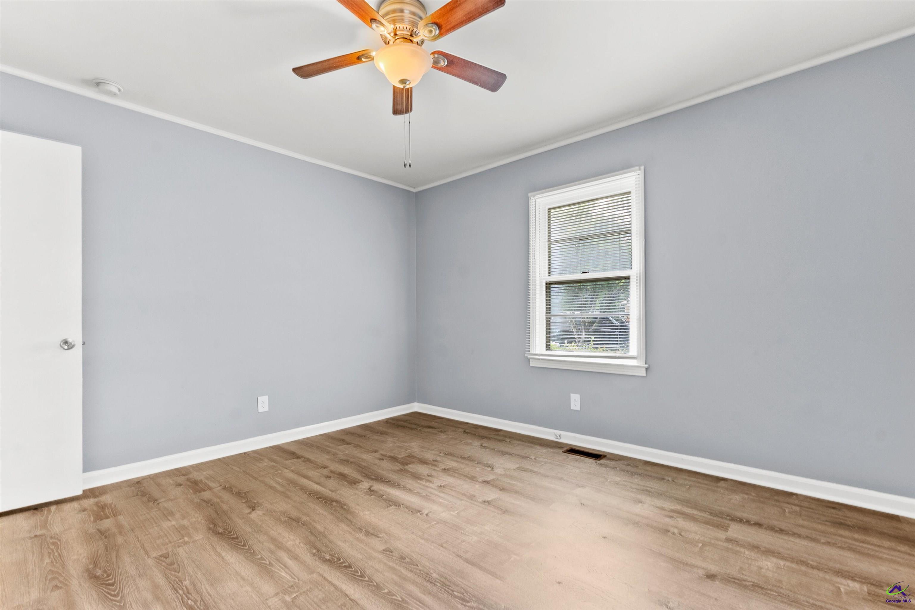 103 Woodlawn Avenue