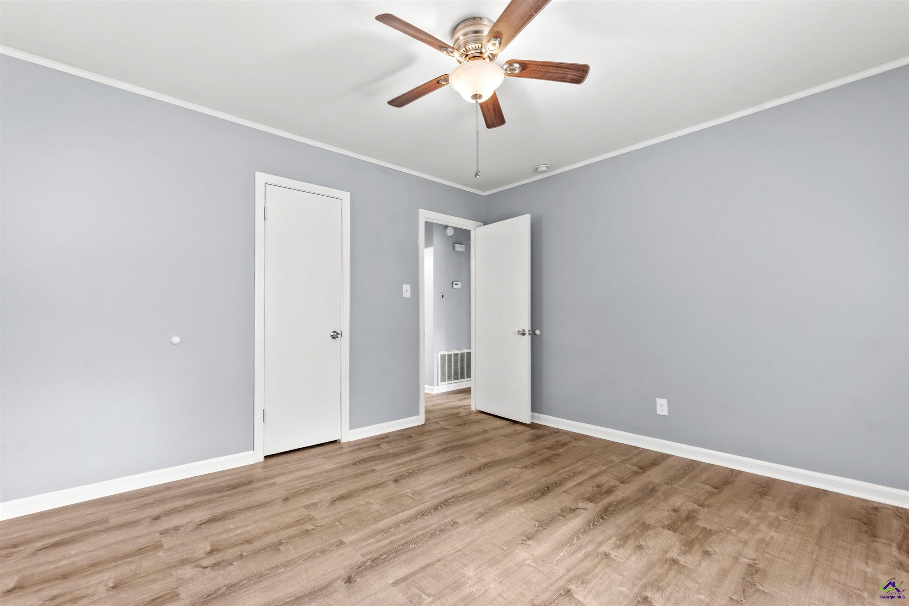 103 Woodlawn Avenue