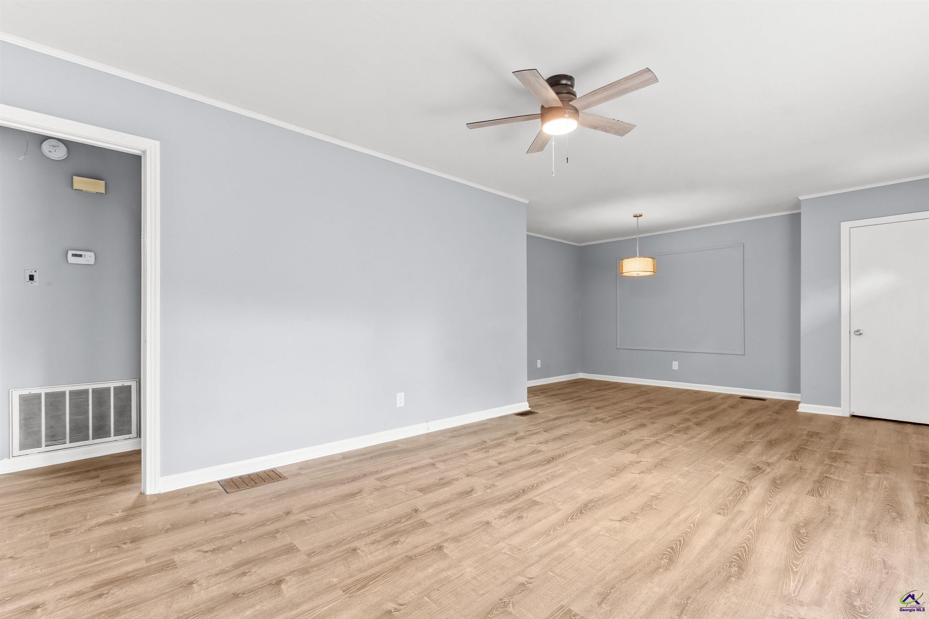 103 Woodlawn Avenue