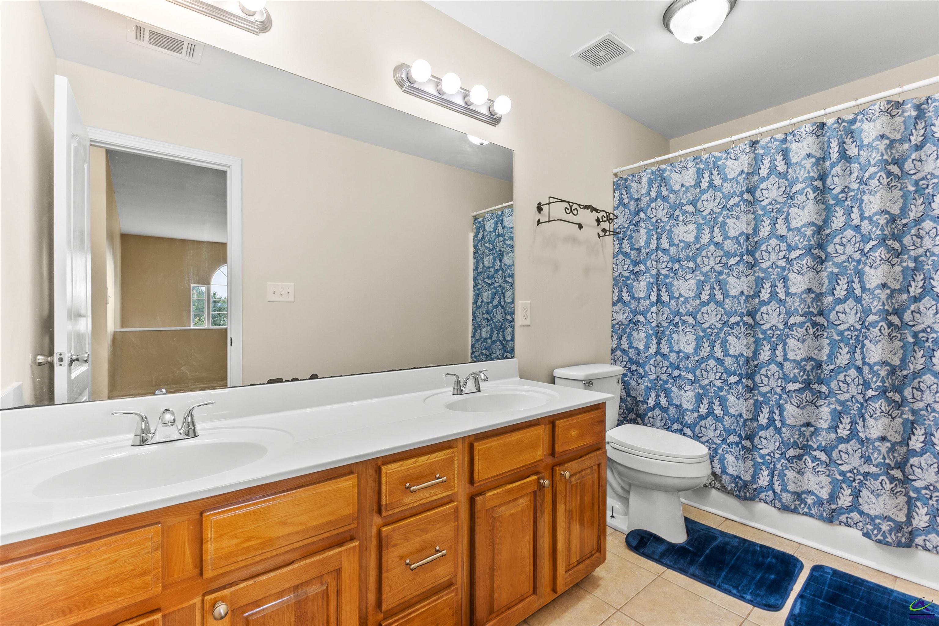 205 Olde Hickory Circle