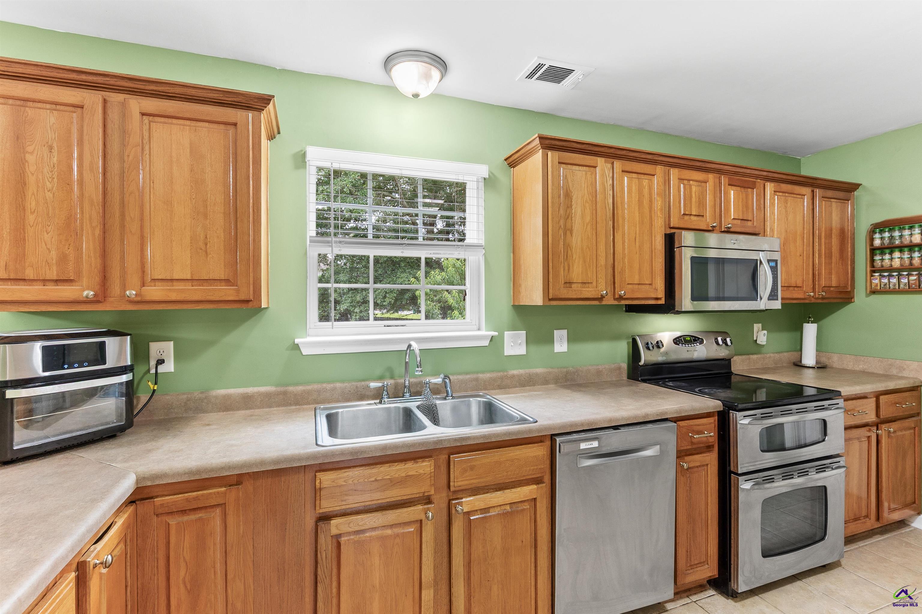 205 Olde Hickory Circle