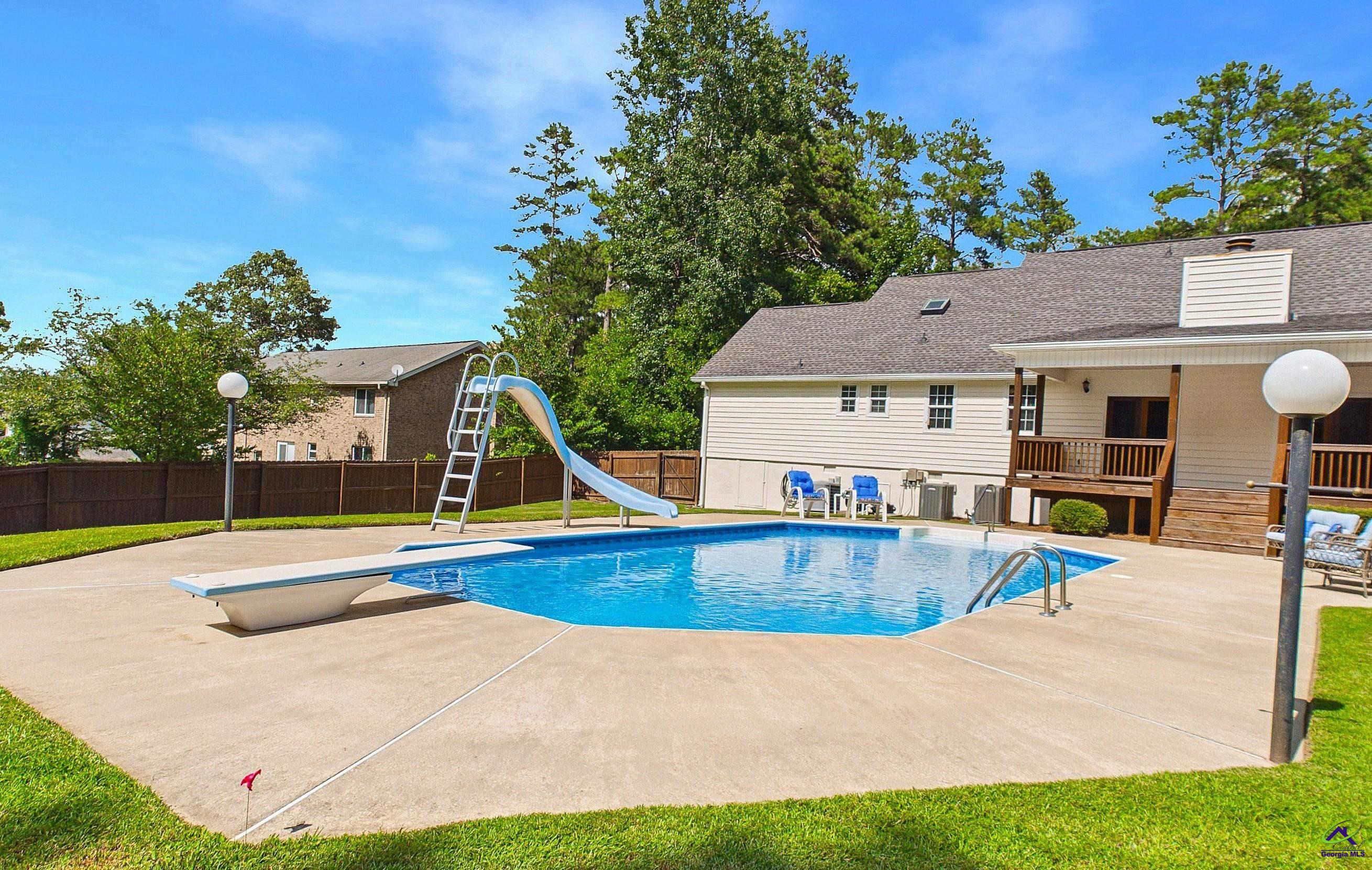 241 Shenandoah Trail