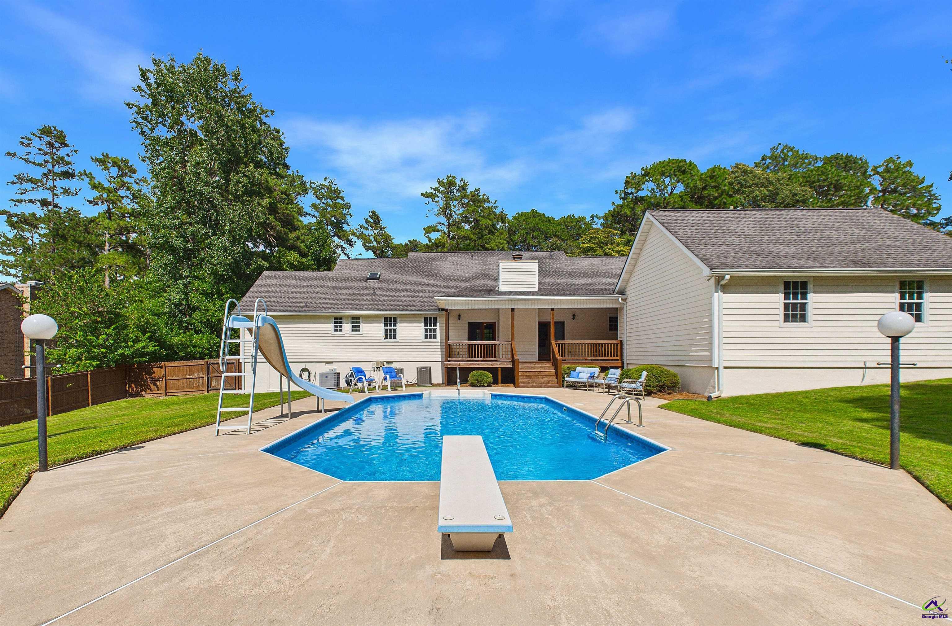 241 Shenandoah Trail