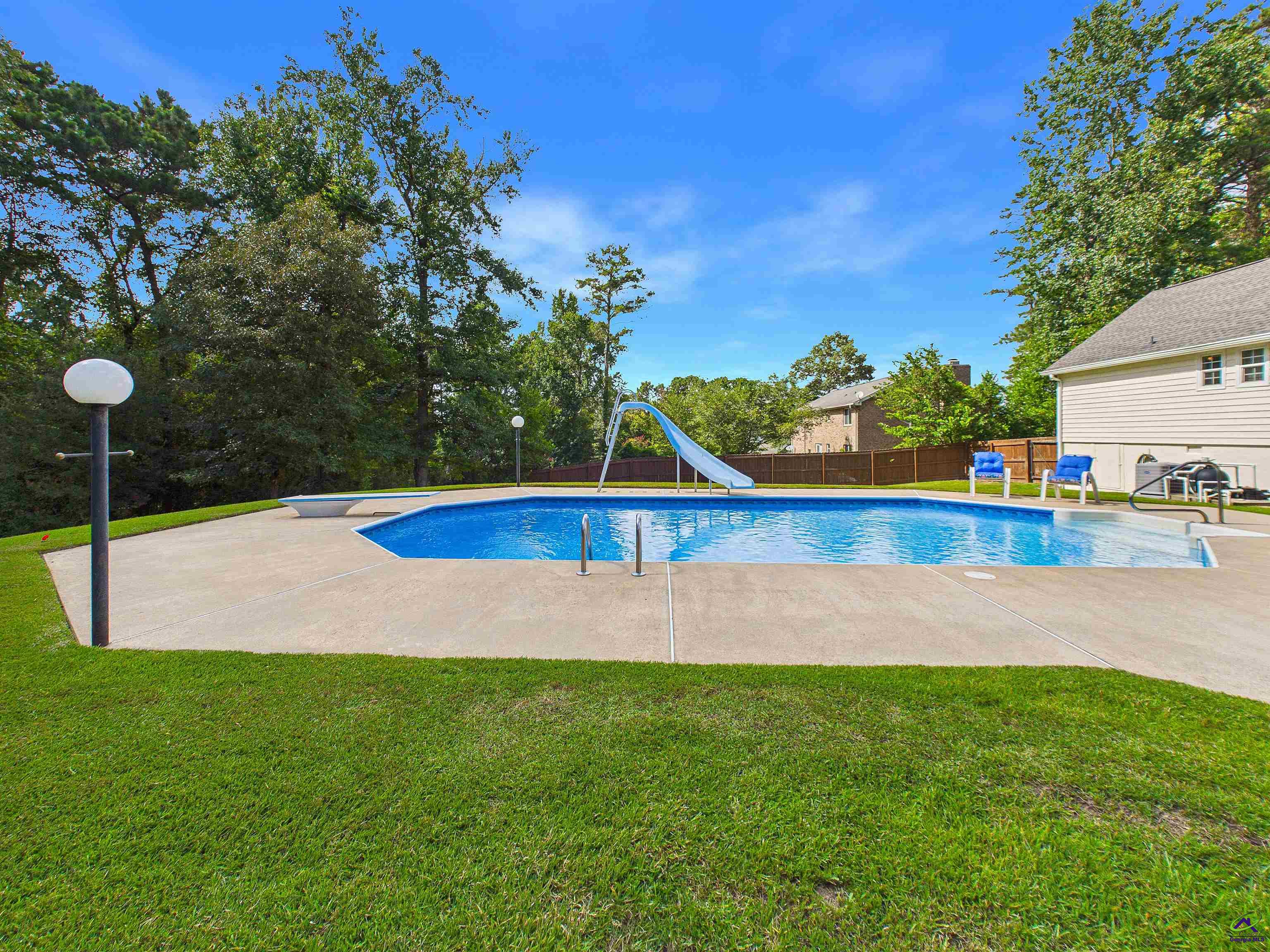 241 Shenandoah Trail