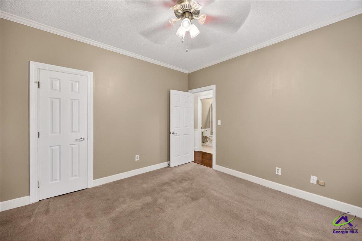 114 Nassau Ct