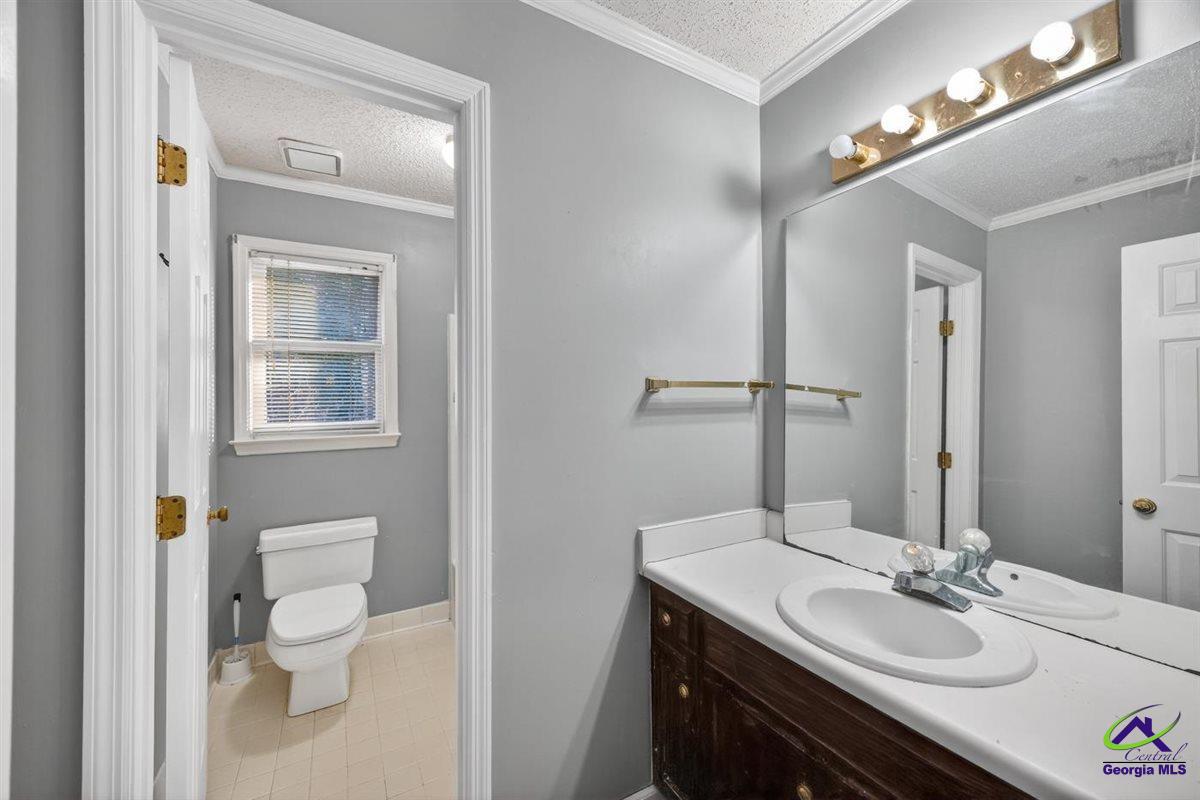 114 Nassau Ct