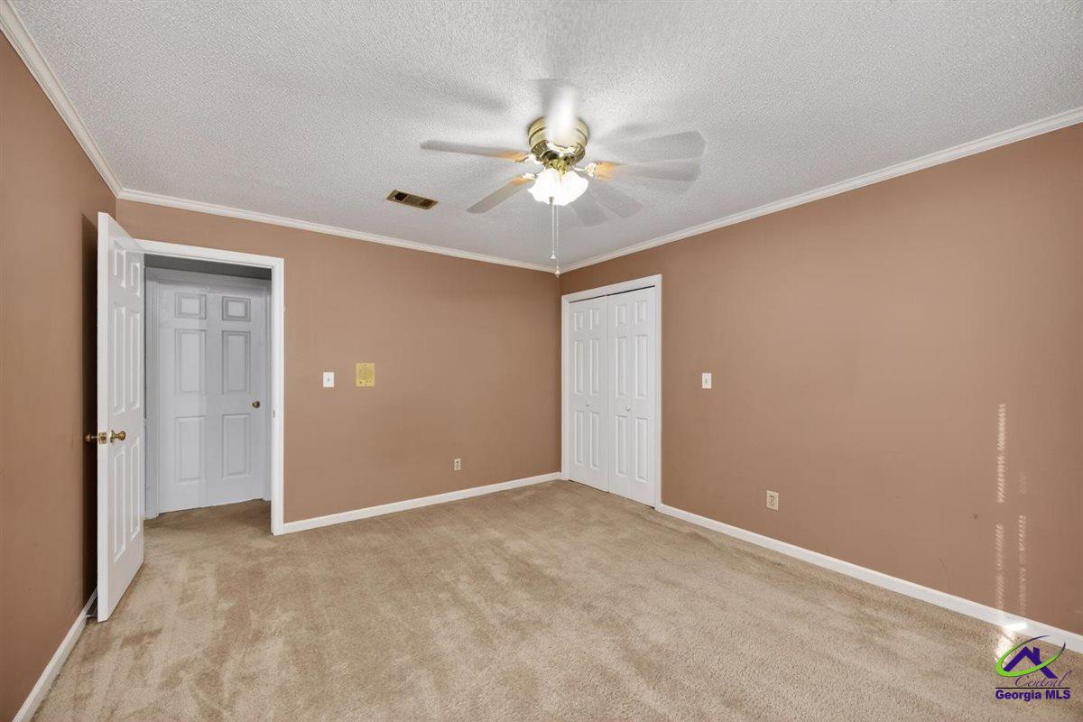 114 Nassau Ct