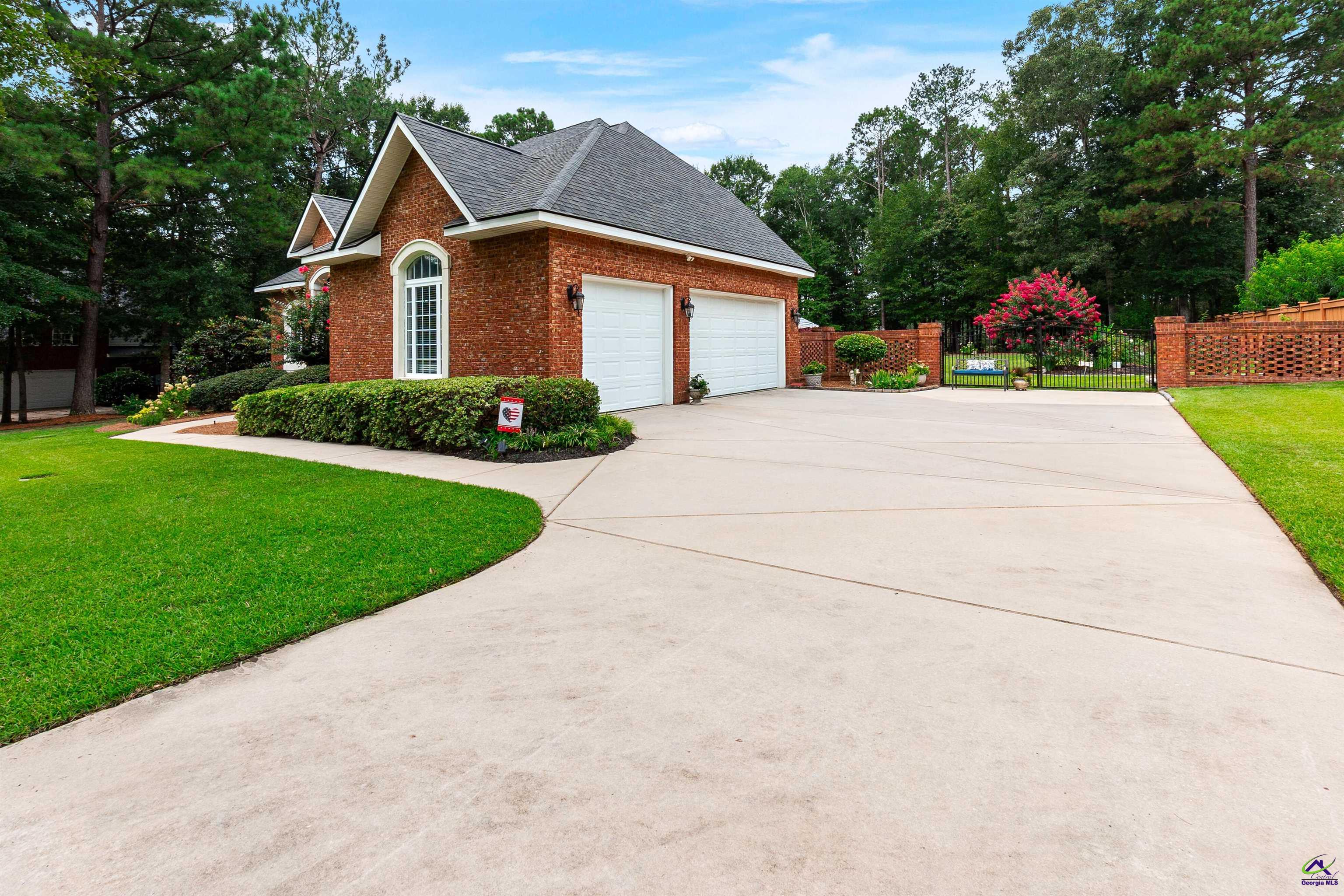 108 Glenda Drive