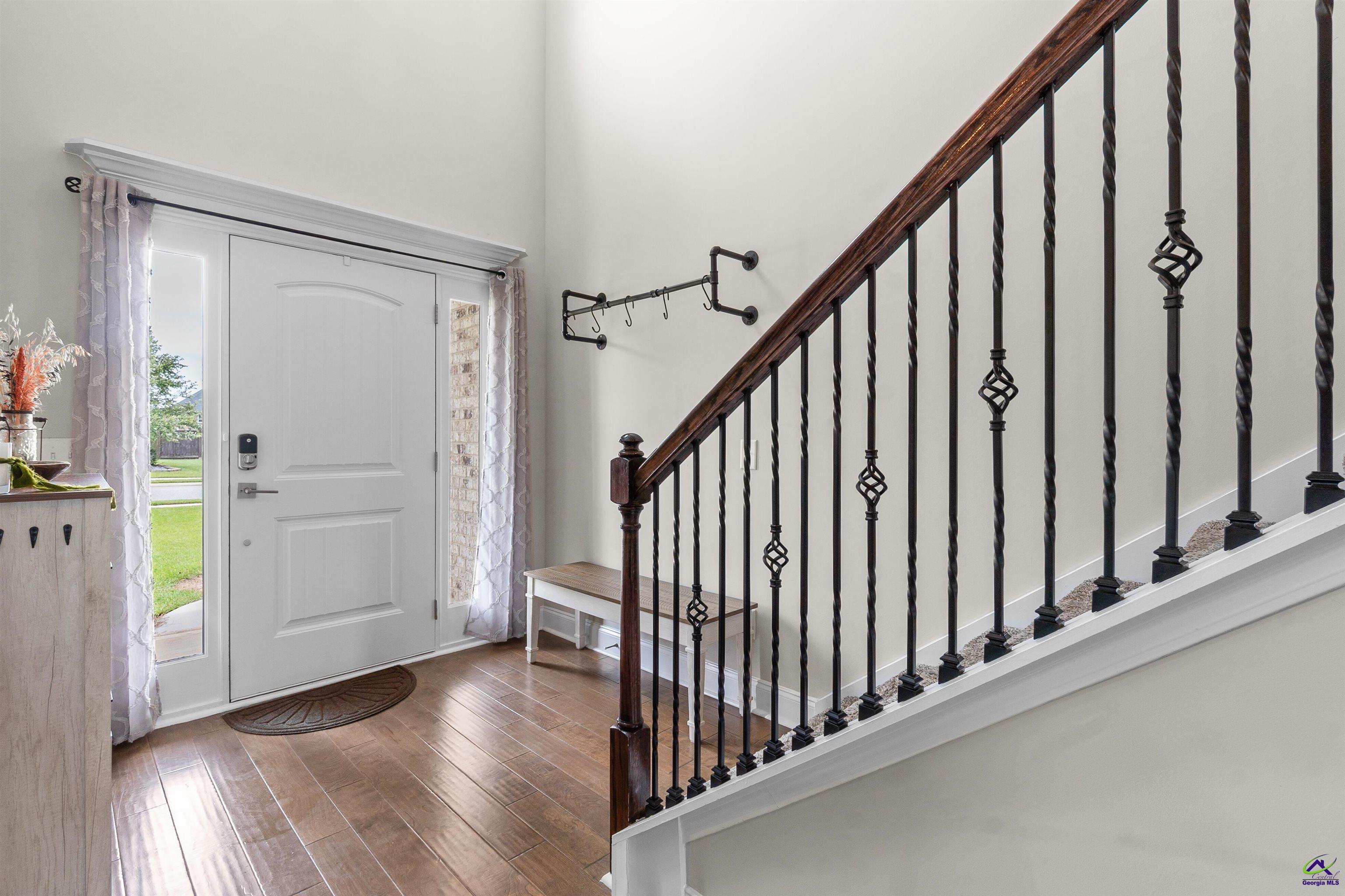 718 Bedfordshire Lane