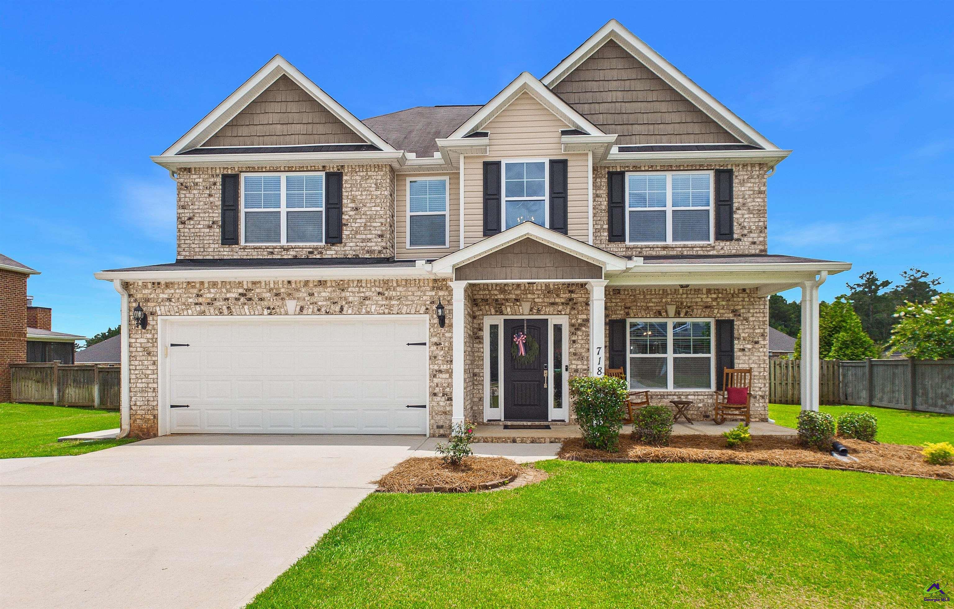 718 Bedfordshire Lane