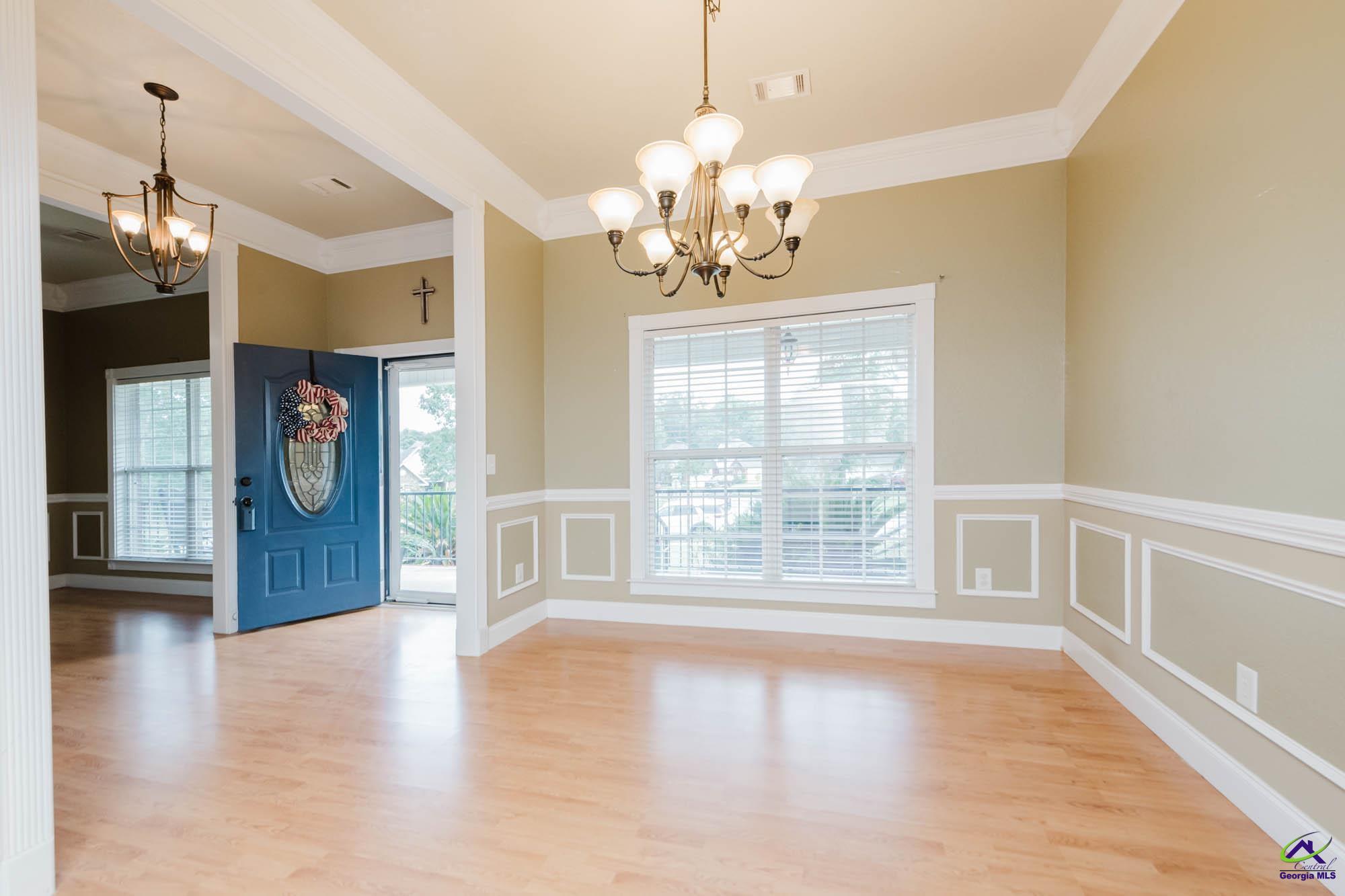 603 Woods Edge Way