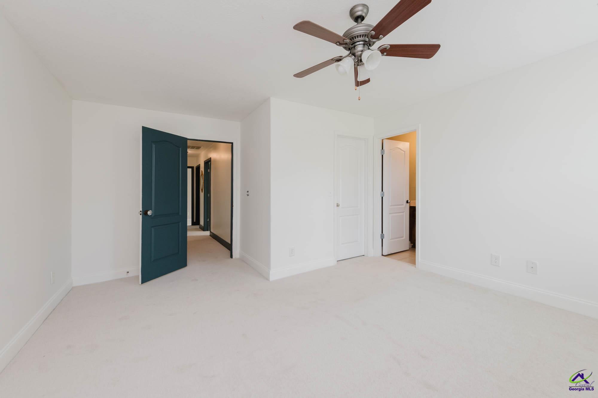 603 Woods Edge Way