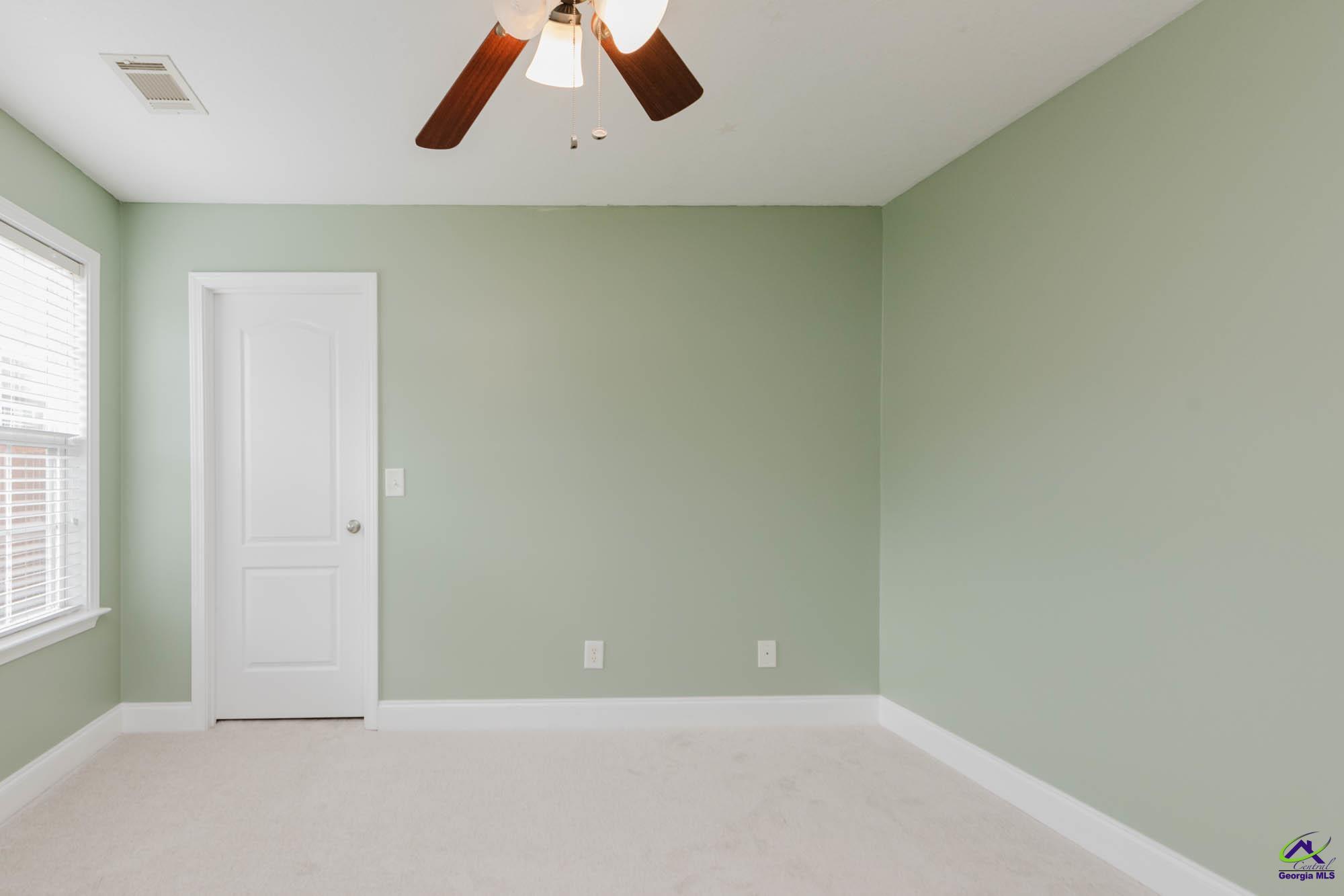 603 Woods Edge Way