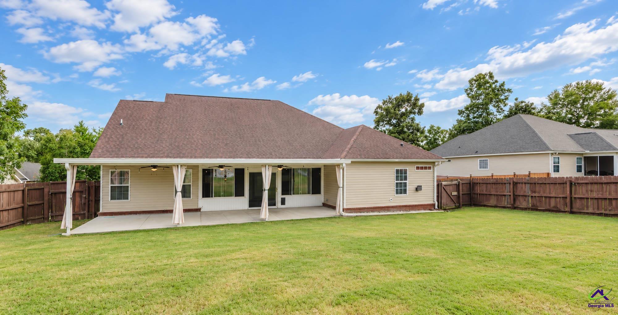 603 Woods Edge Way