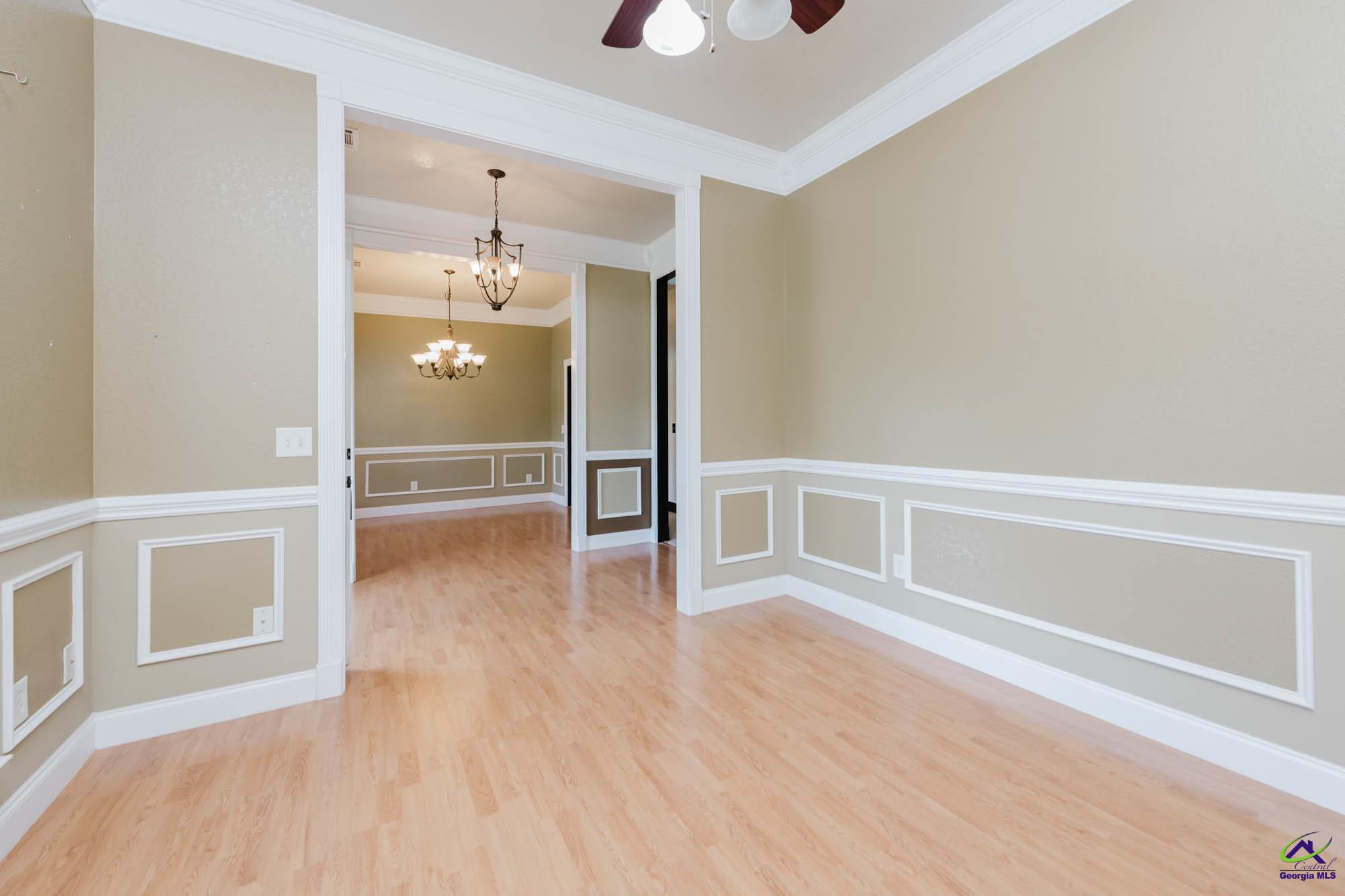 603 Woods Edge Way
