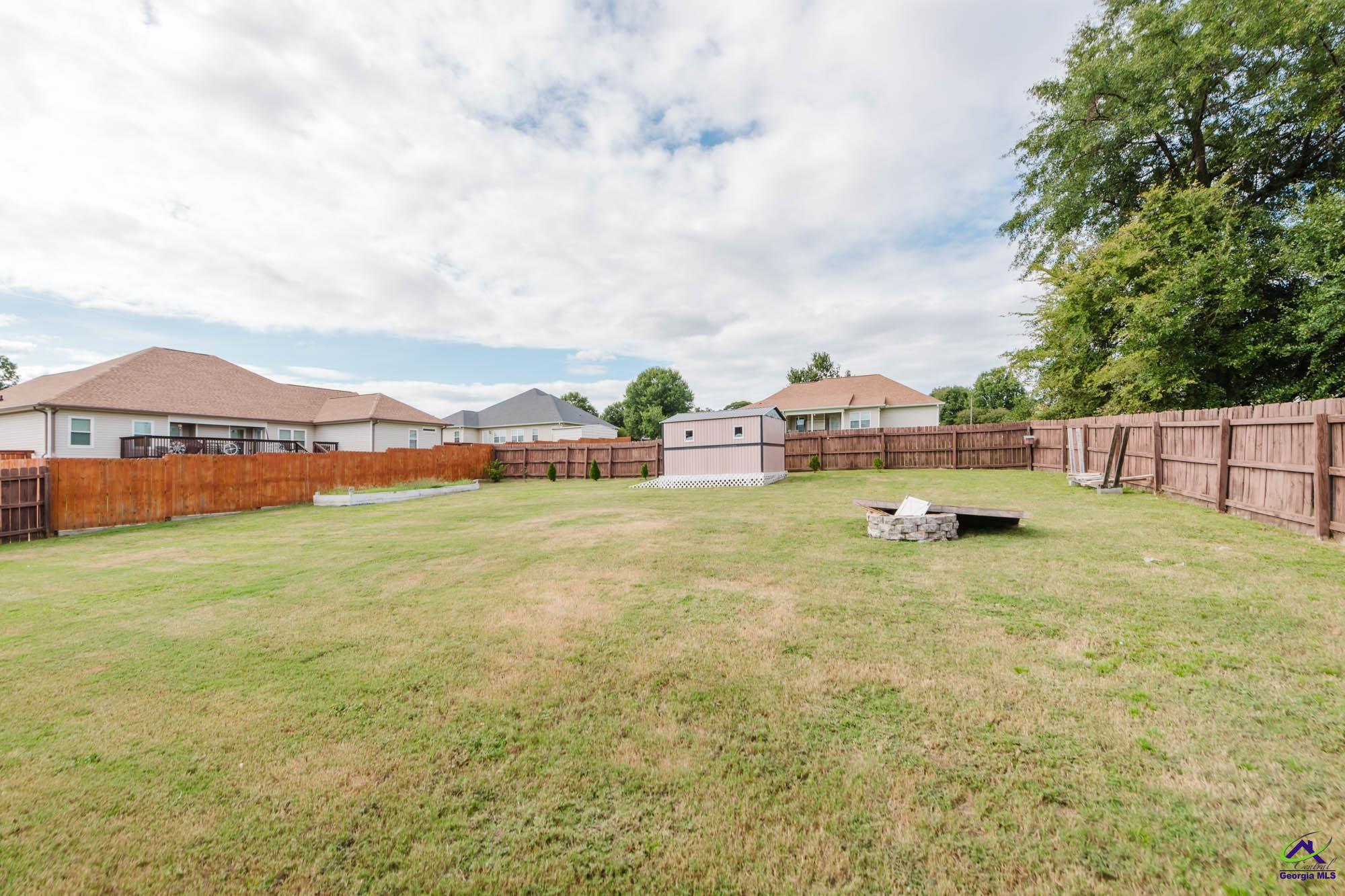 603 Woods Edge Way