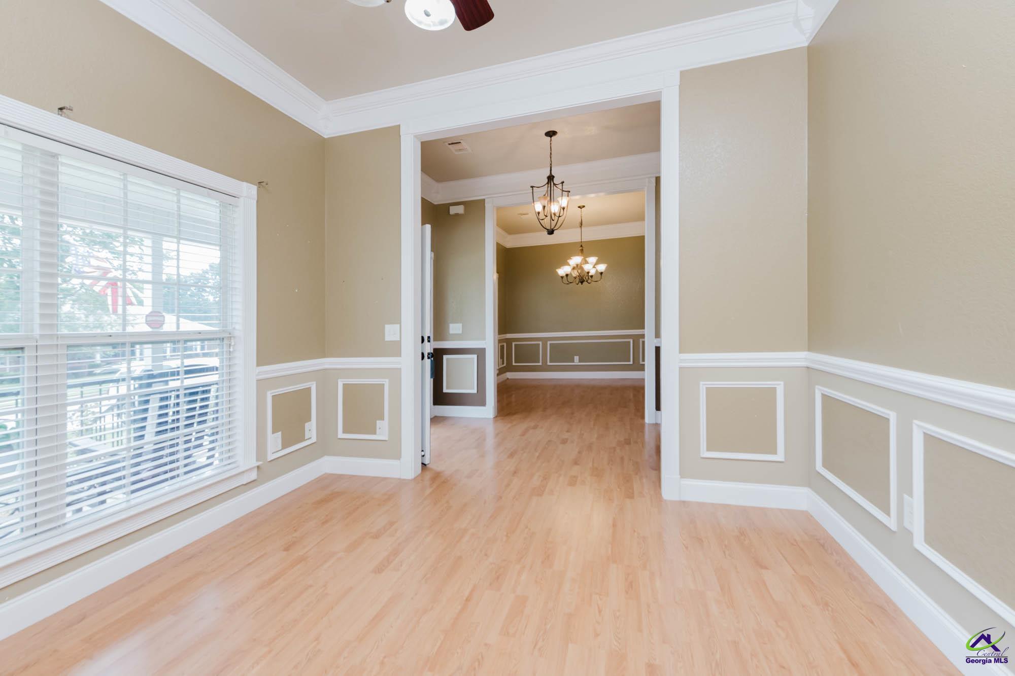 603 Woods Edge Way