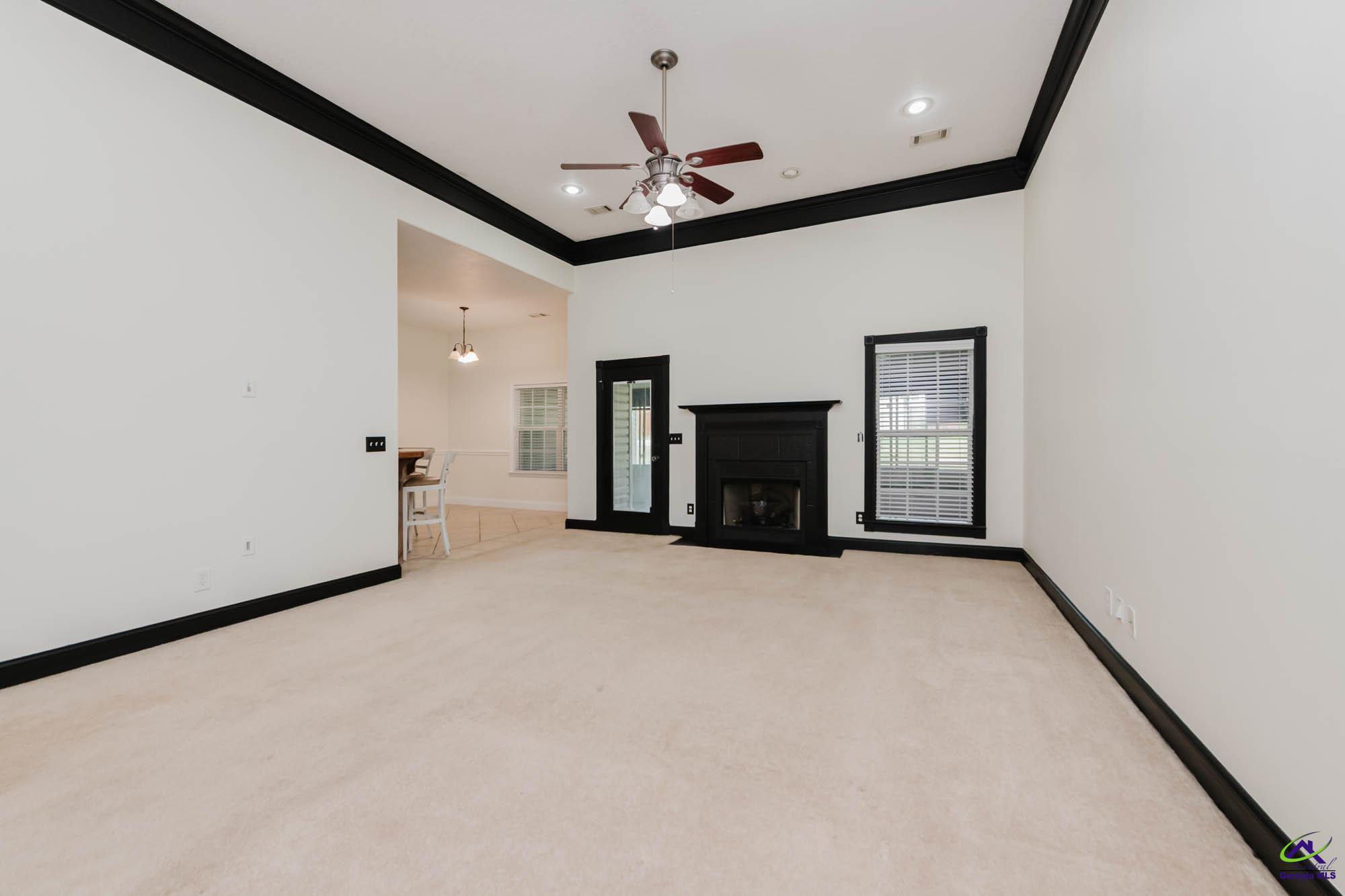 603 Woods Edge Way